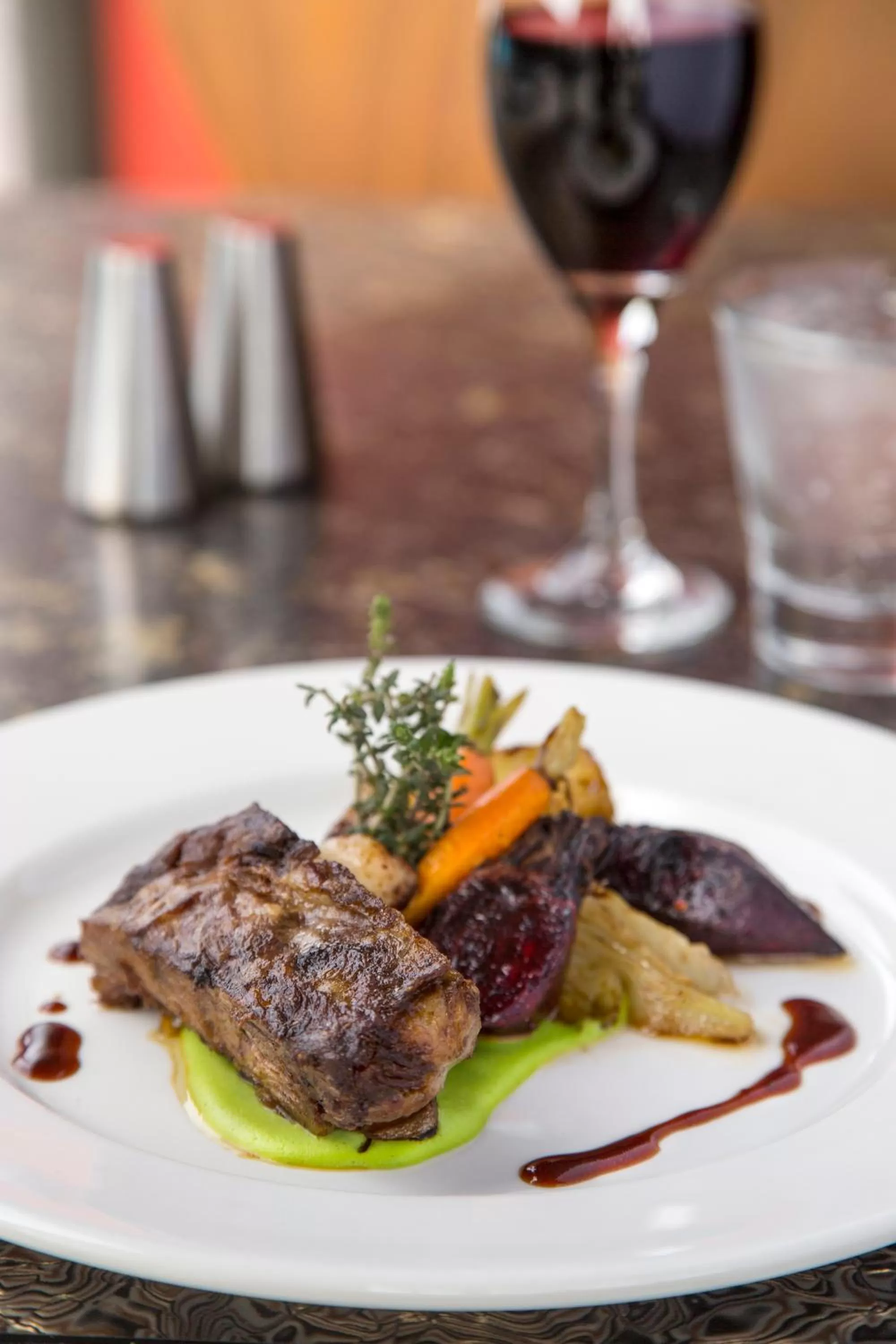 Food and drinks in Best Western Hobart