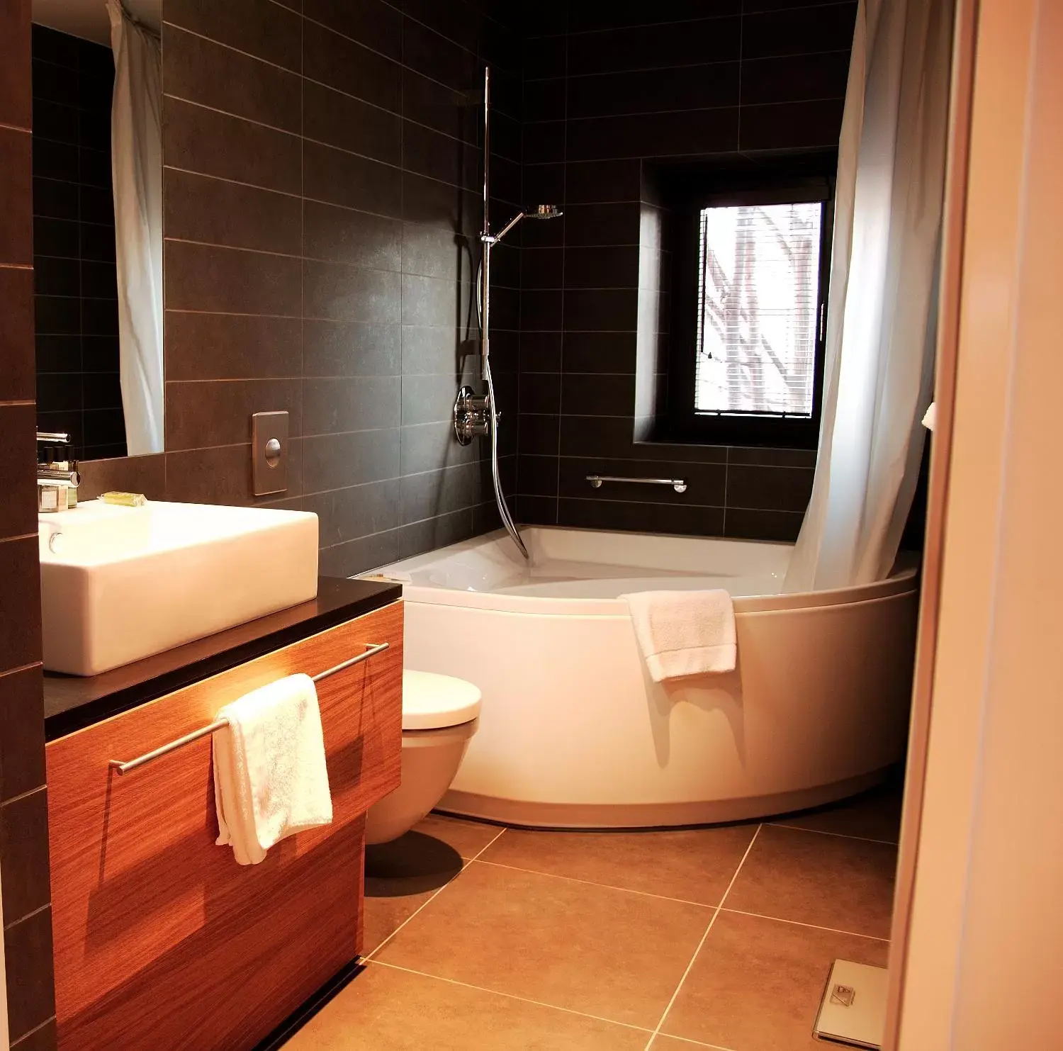 Bathroom in The Granary - La Suite Hotel