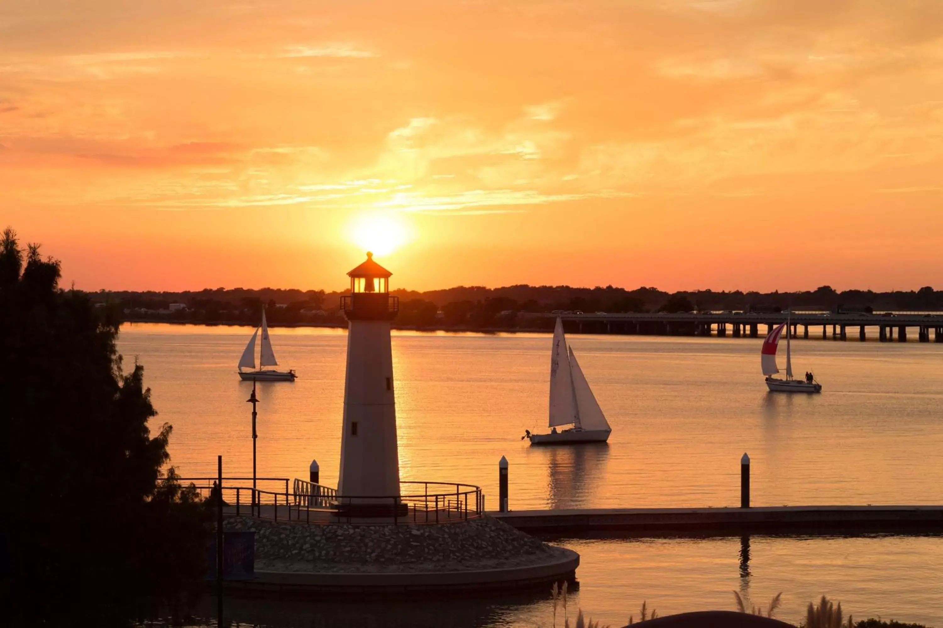 Property building in Hilton Dallas/Rockwall Lakefront Hotel