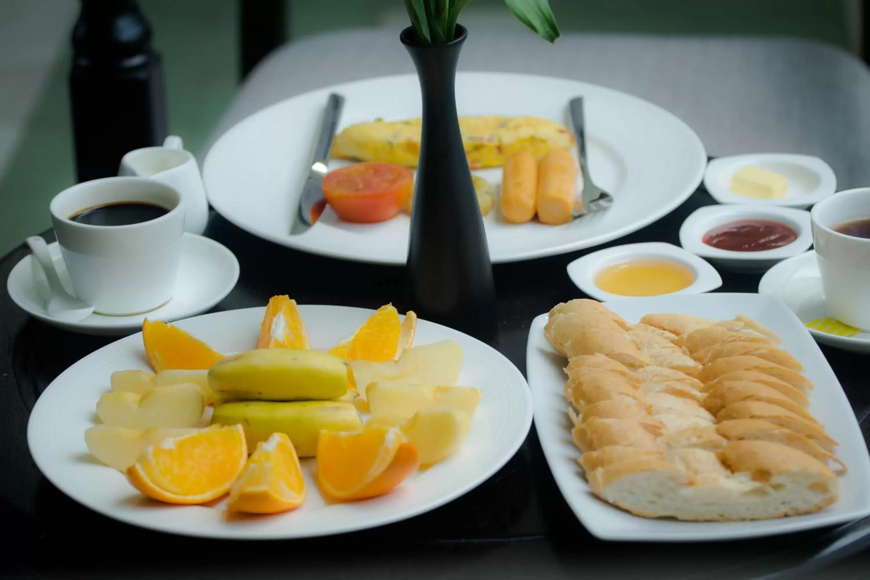 Restaurant/places to eat in The Night Hotel Restaurant/places to eat in The Night Hotel