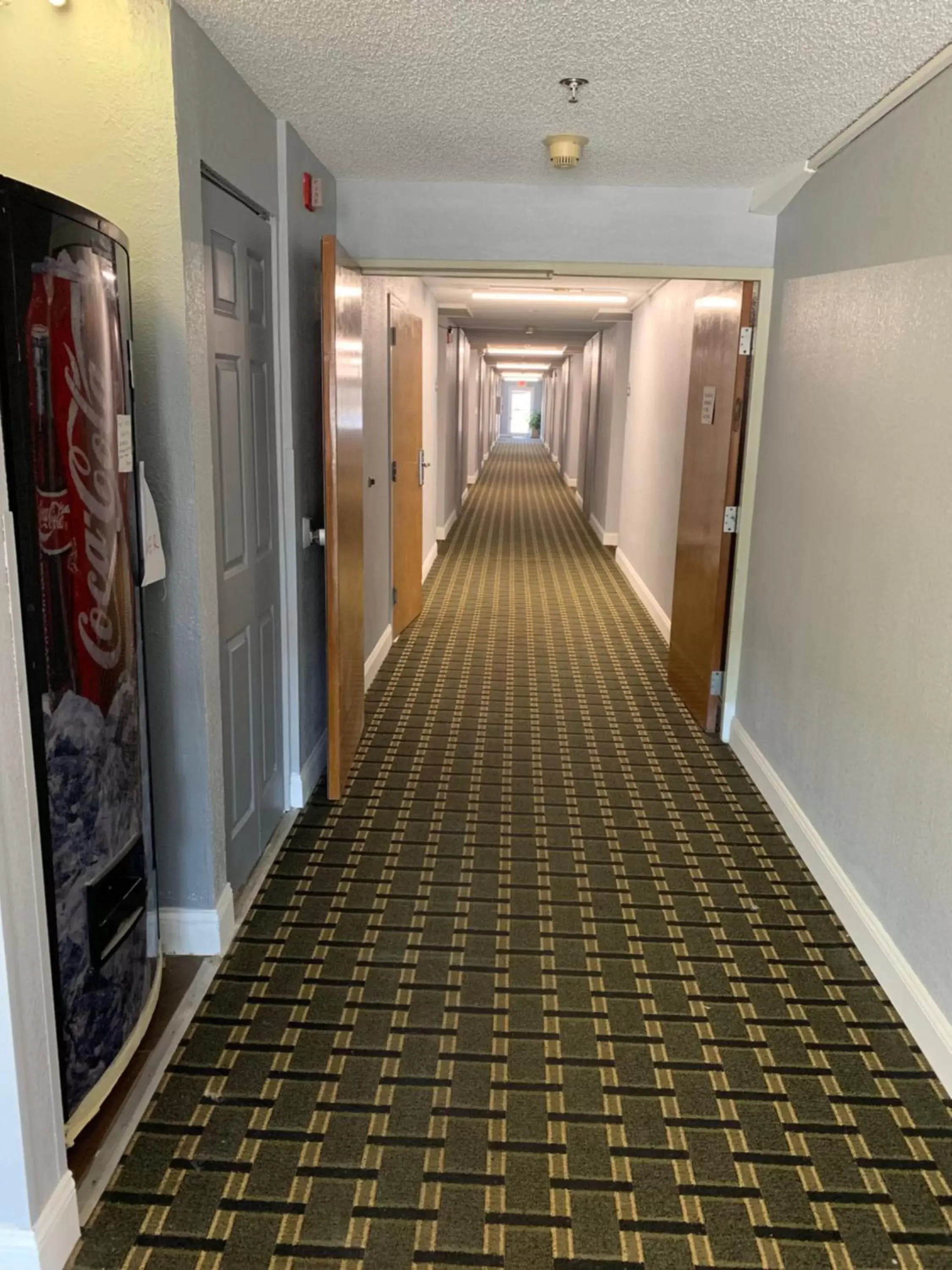 Days Inn by Wyndham Thomson Days Inn by Wyndham Thomson