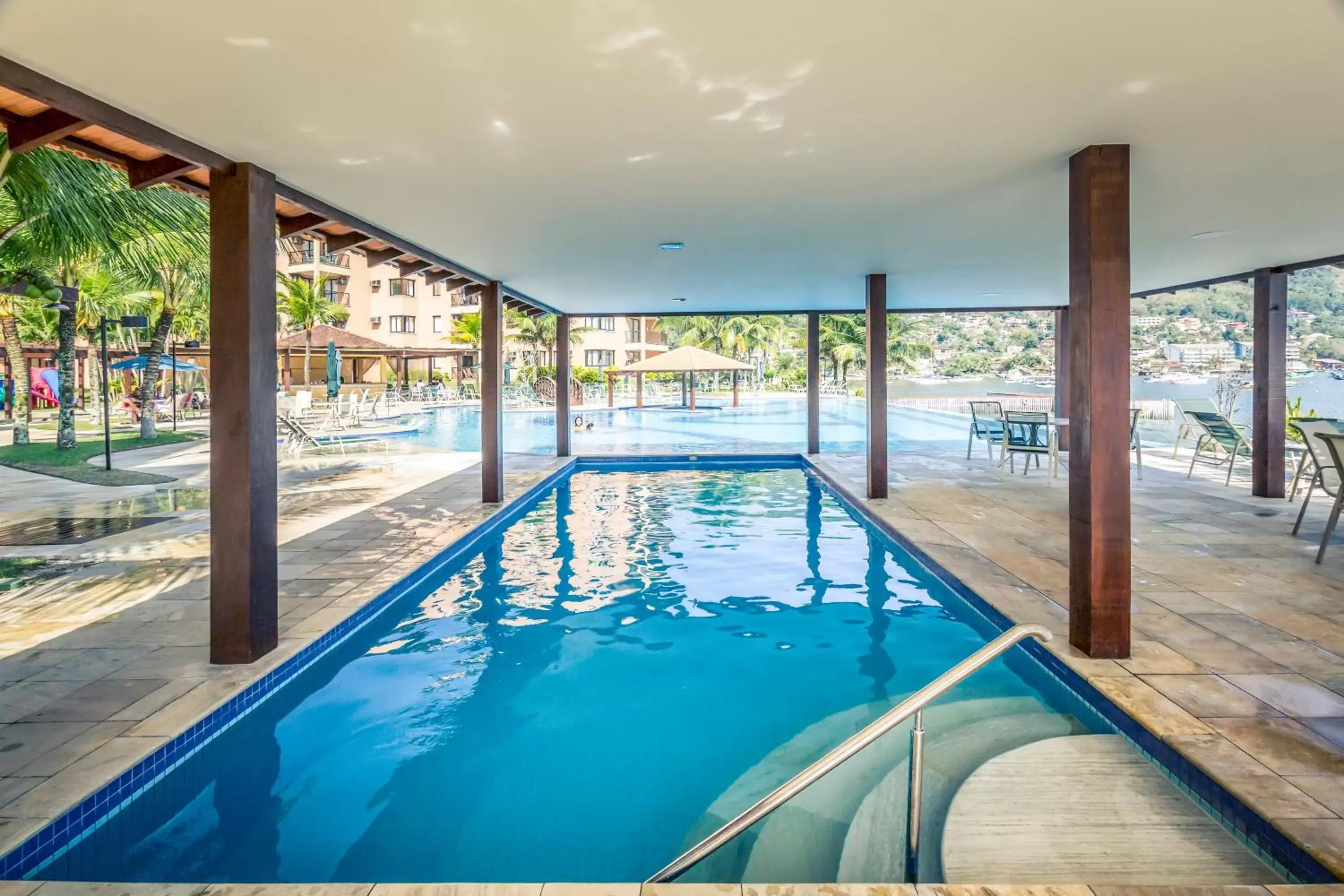 Swimming Pool in Mercure Angra dos Reis