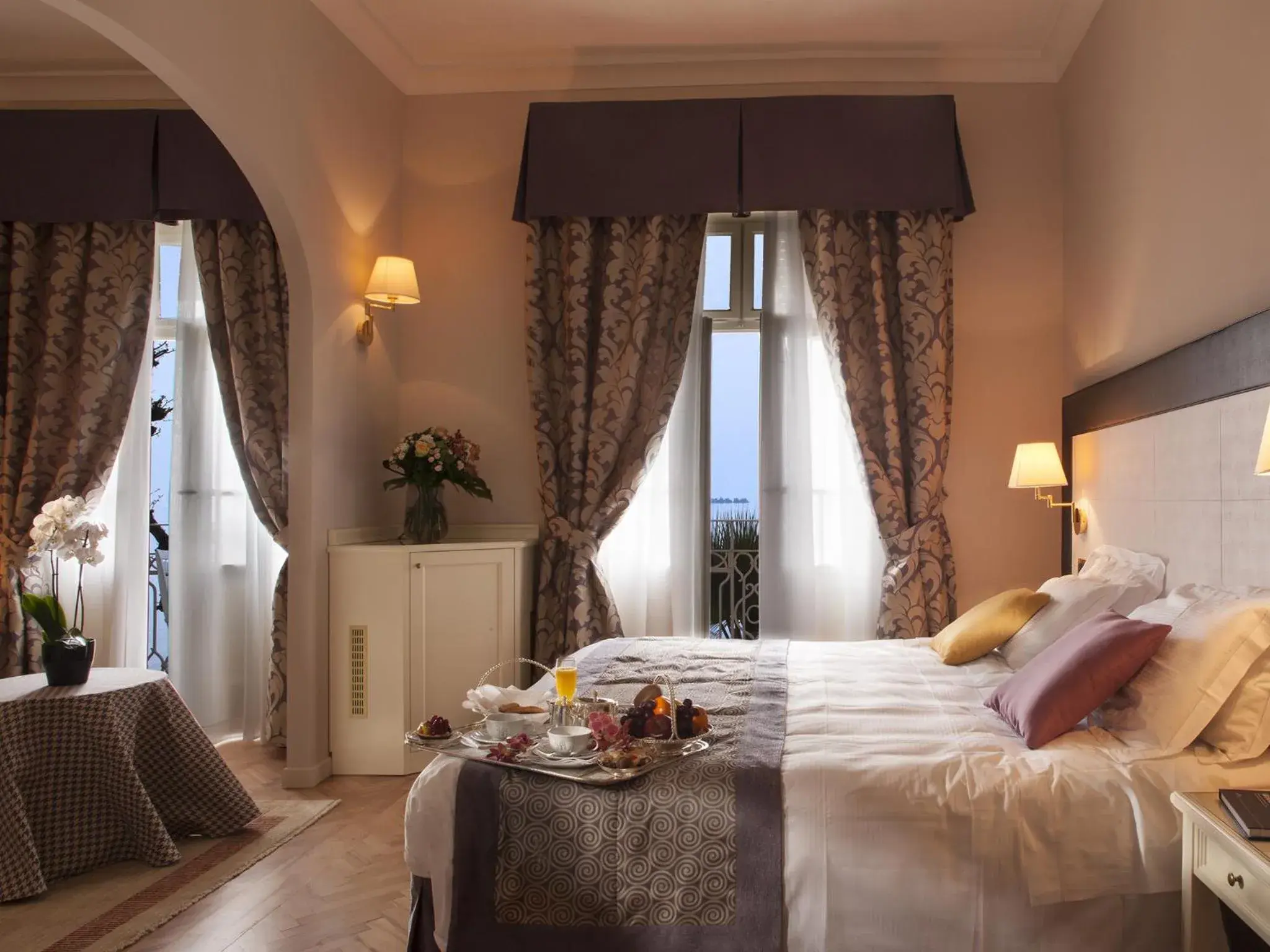 Bed in Grand Hotel Gardone