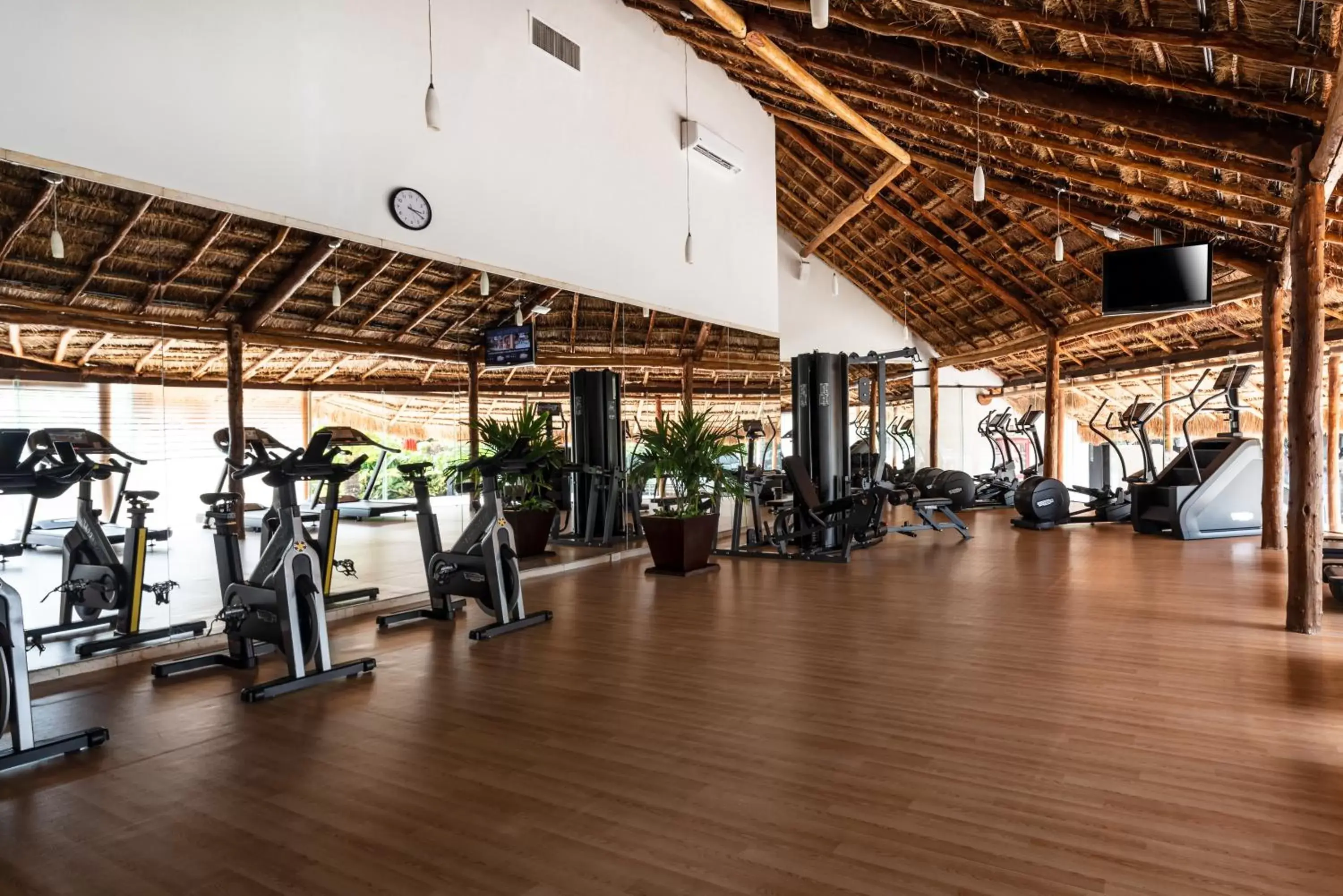 Fitness centre/facilities, Fitness Center/Facilities in InterContinental Presidente Cancun Resort