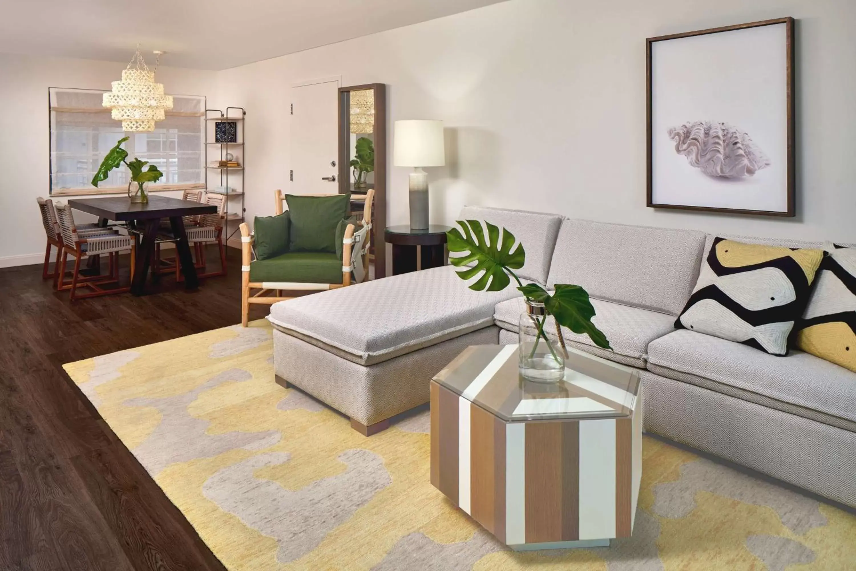 Living room, Seating Area in Baker's Cay Resort Key Largo, Curio Collection By Hilton