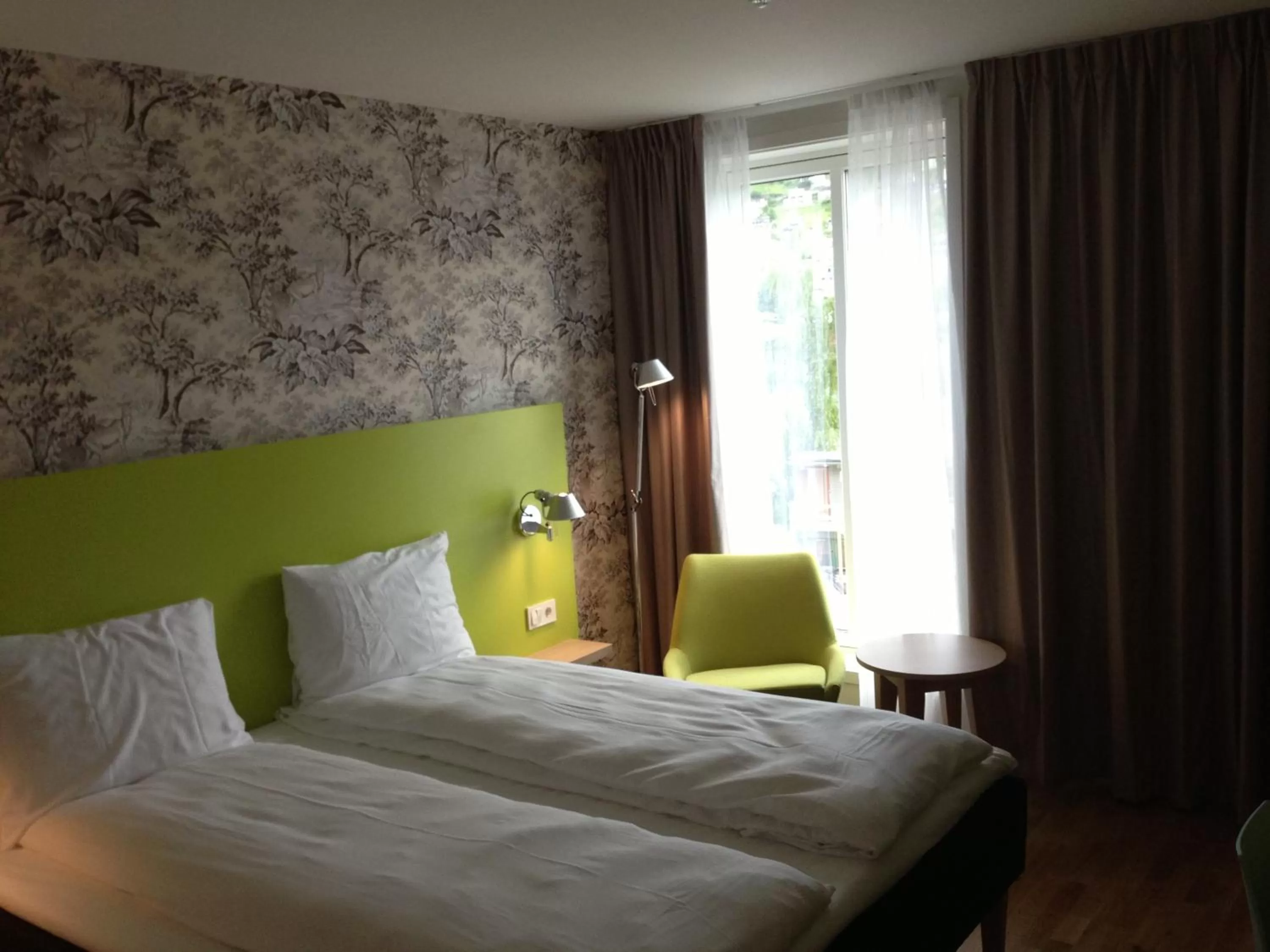 Bed in Thon Hotel Sandven