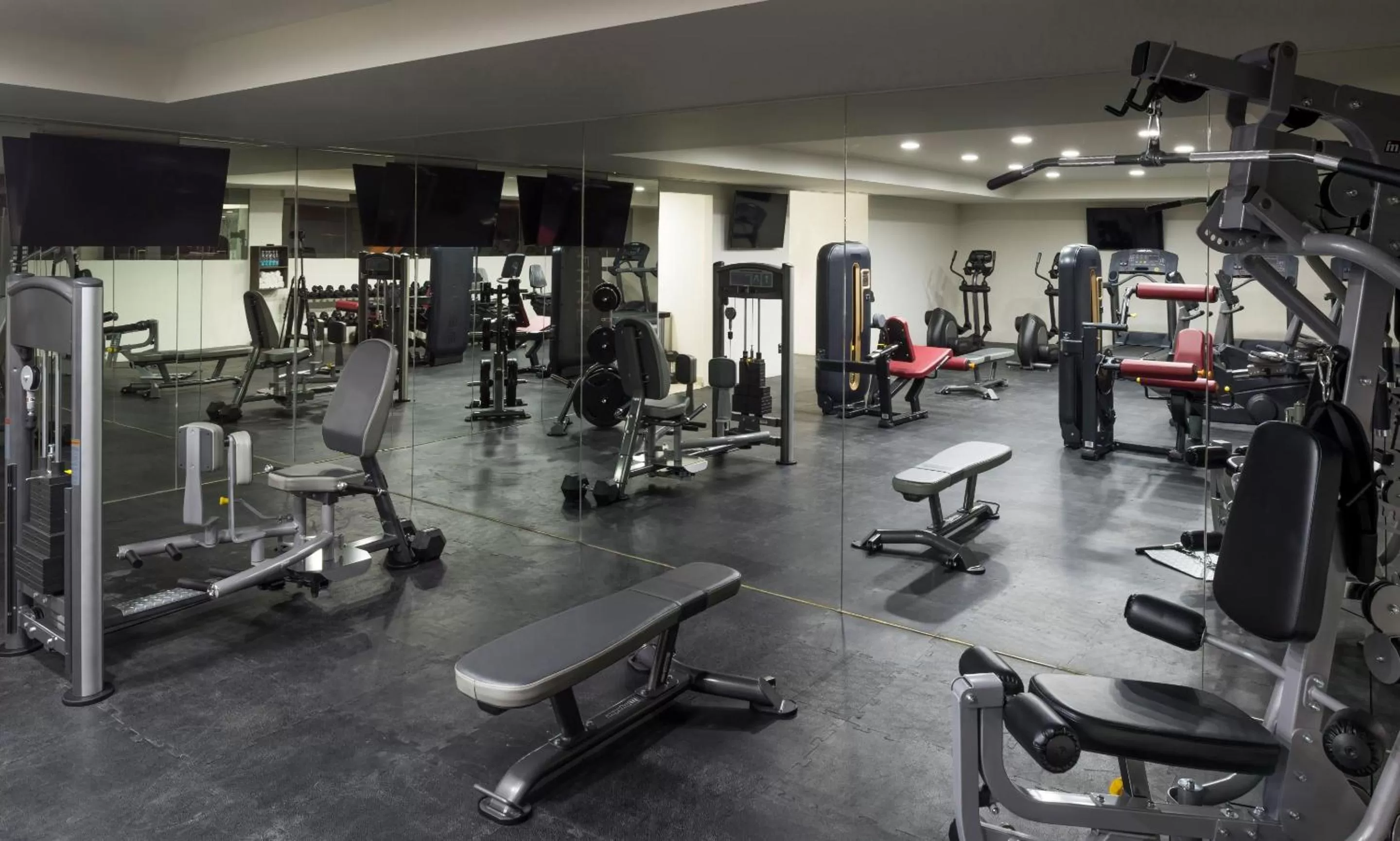 Fitness centre/facilities in Real Inn Celaya