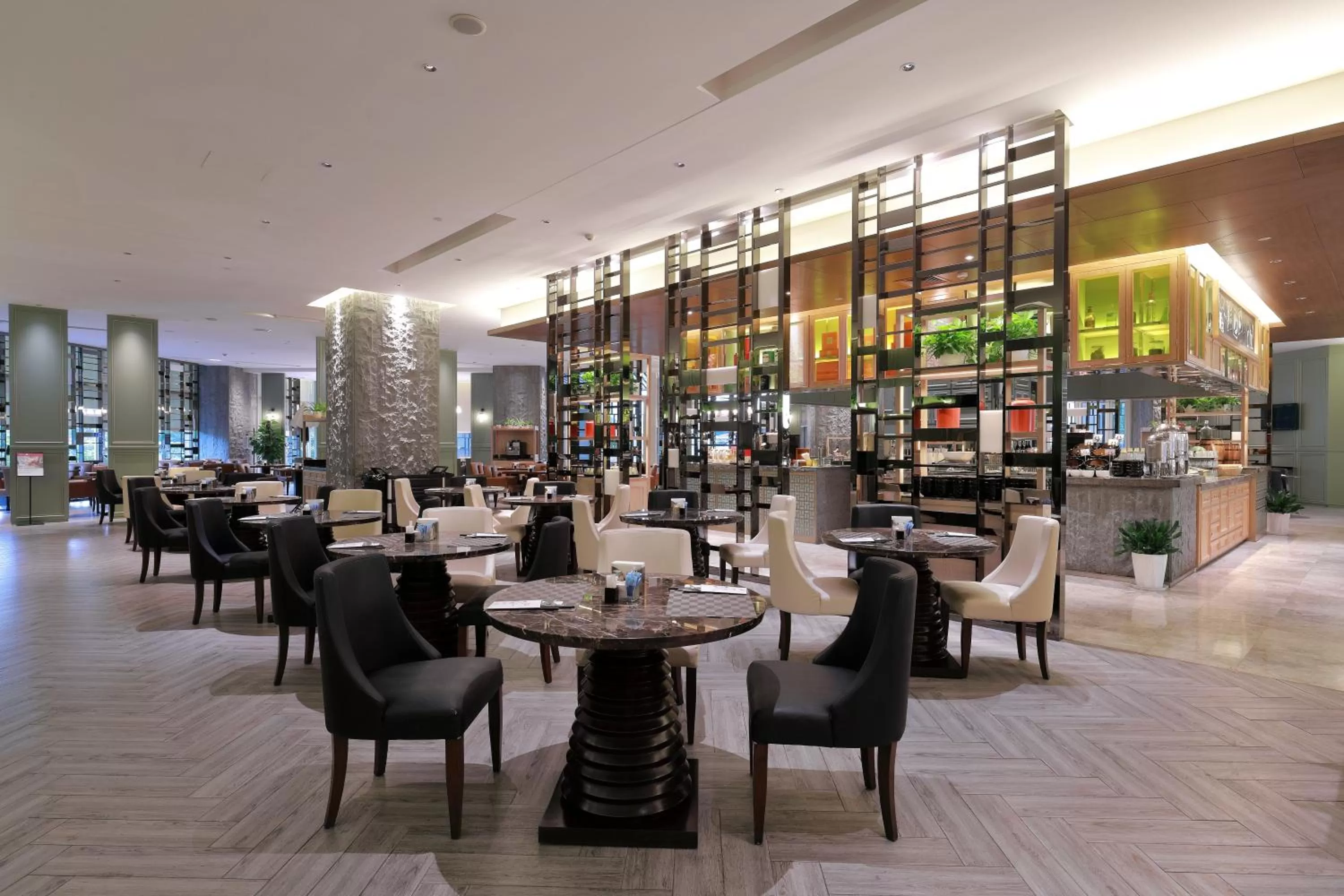 Restaurant/places to eat in Crowne Plaza Nanjing Jiangning by IHG