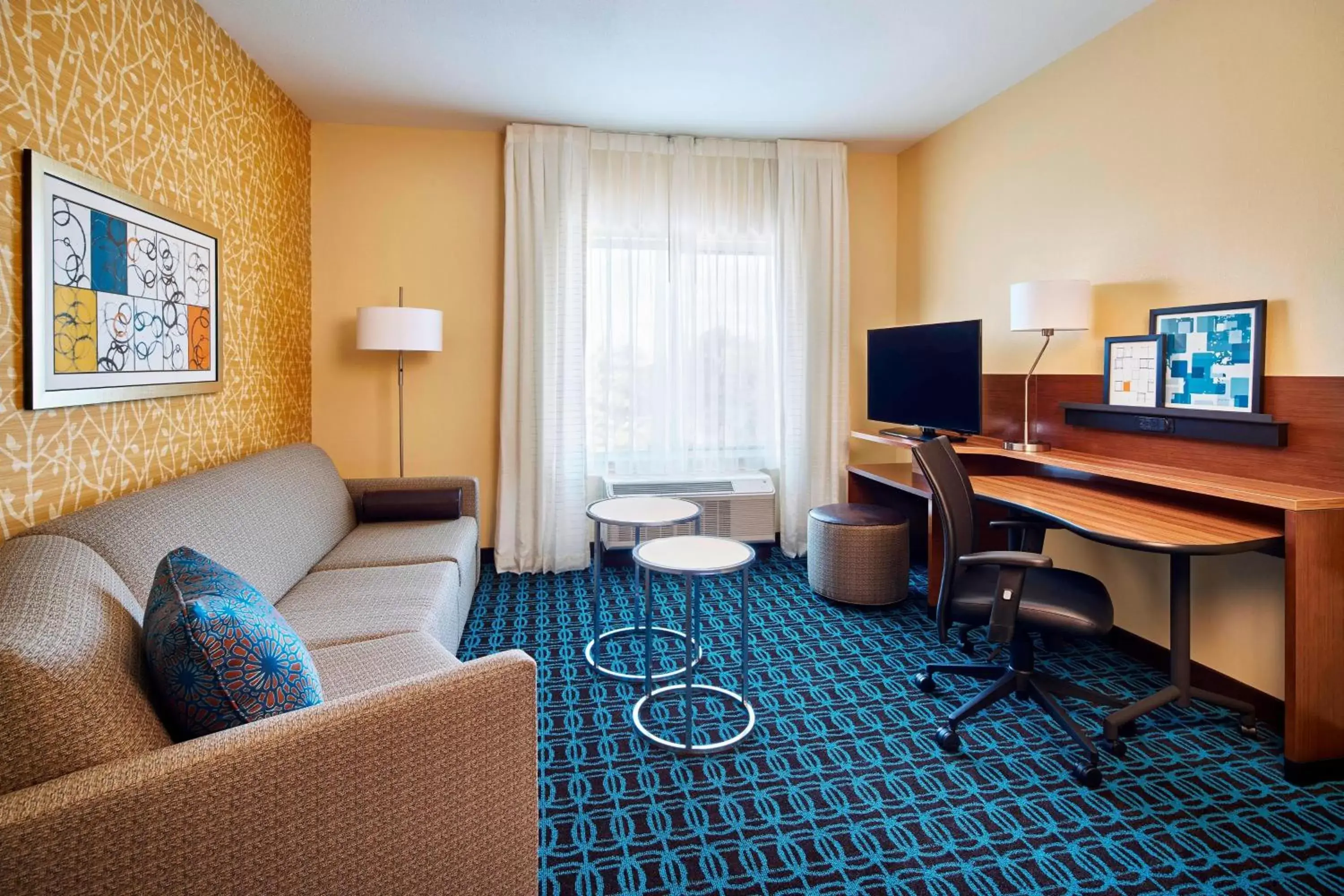 Photo of the whole room in Fairfield Inn & Suites by Marriott Alexandria,Virginia