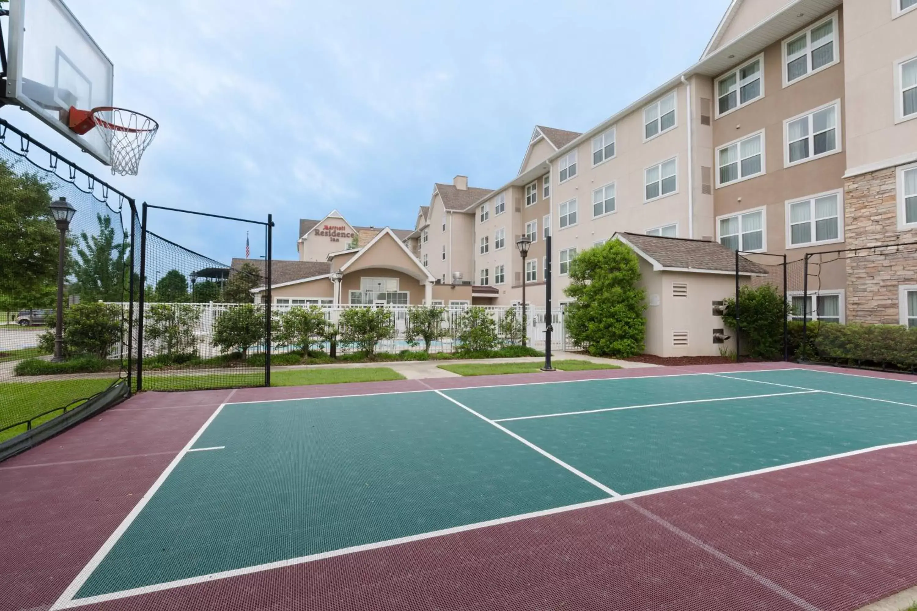 Area and facilities, Tennis/Squash in Residence Inn by Marriott Baton Rouge near LSU