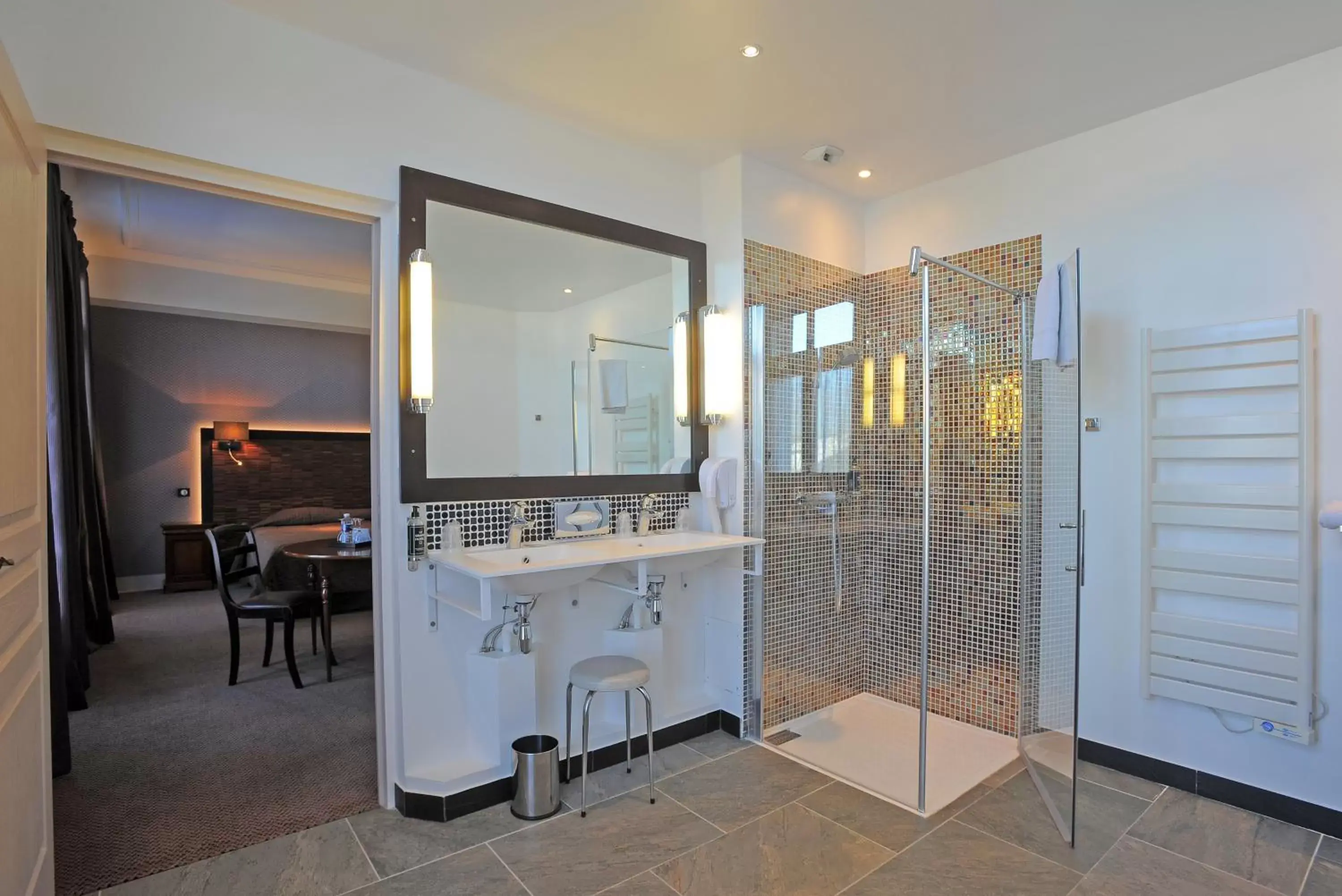 Bathroom in Le Grand Hotel
