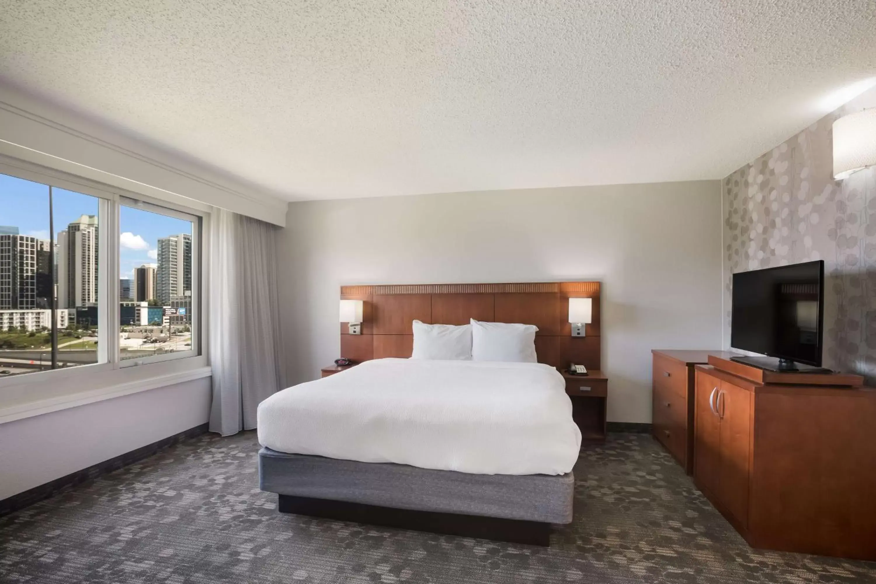 Photo of the whole room, Bed in Sonesta Select Atlanta Midtown Georgia Tech Photo of the whole room, Bed in Sonesta Select Atlanta Midtown Georgia Tech