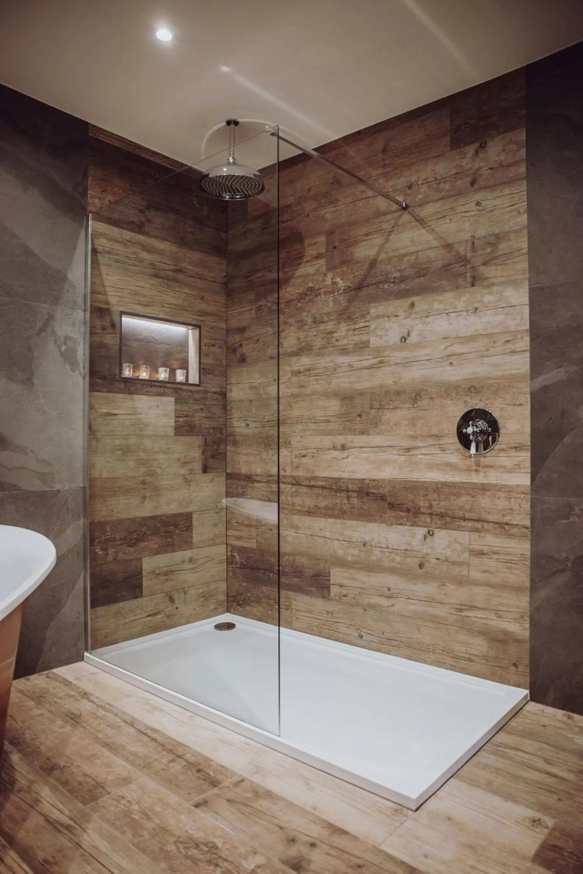 Shower, Bathroom in South Causey Inn