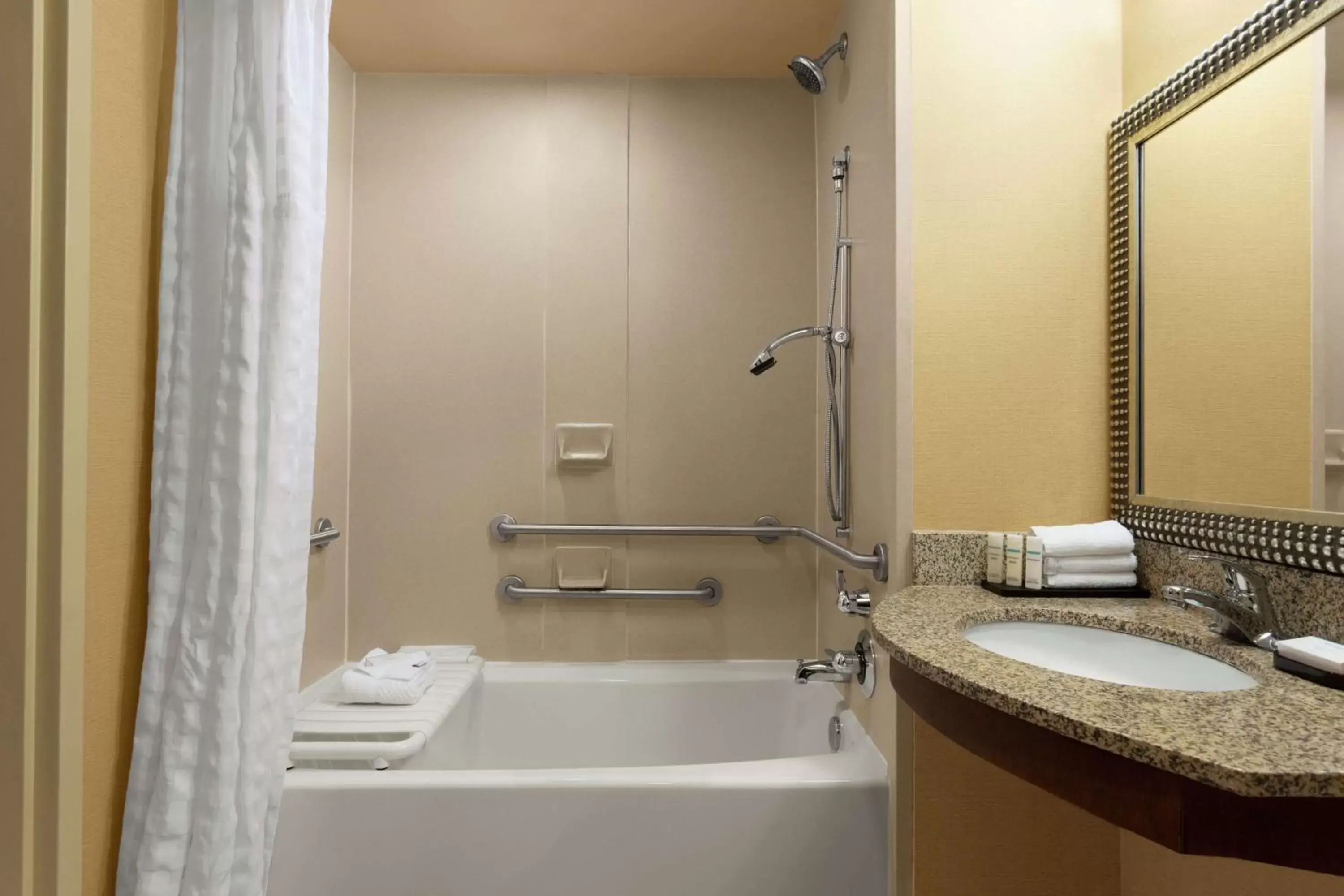 Bathroom in Embassy Suites Huntsville