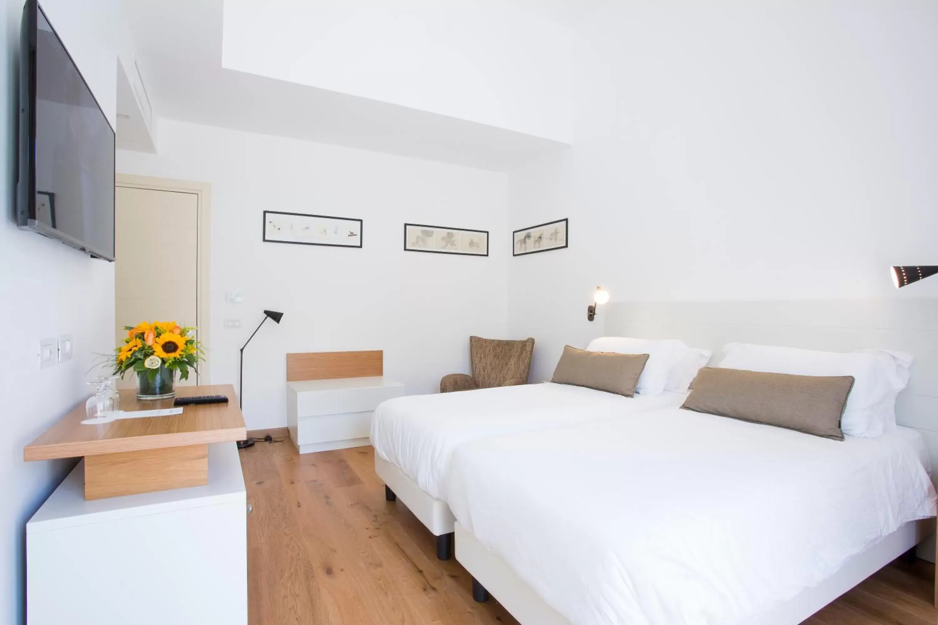 Photo of the whole room, Room Photo in Villa Fiorella Art Hotel