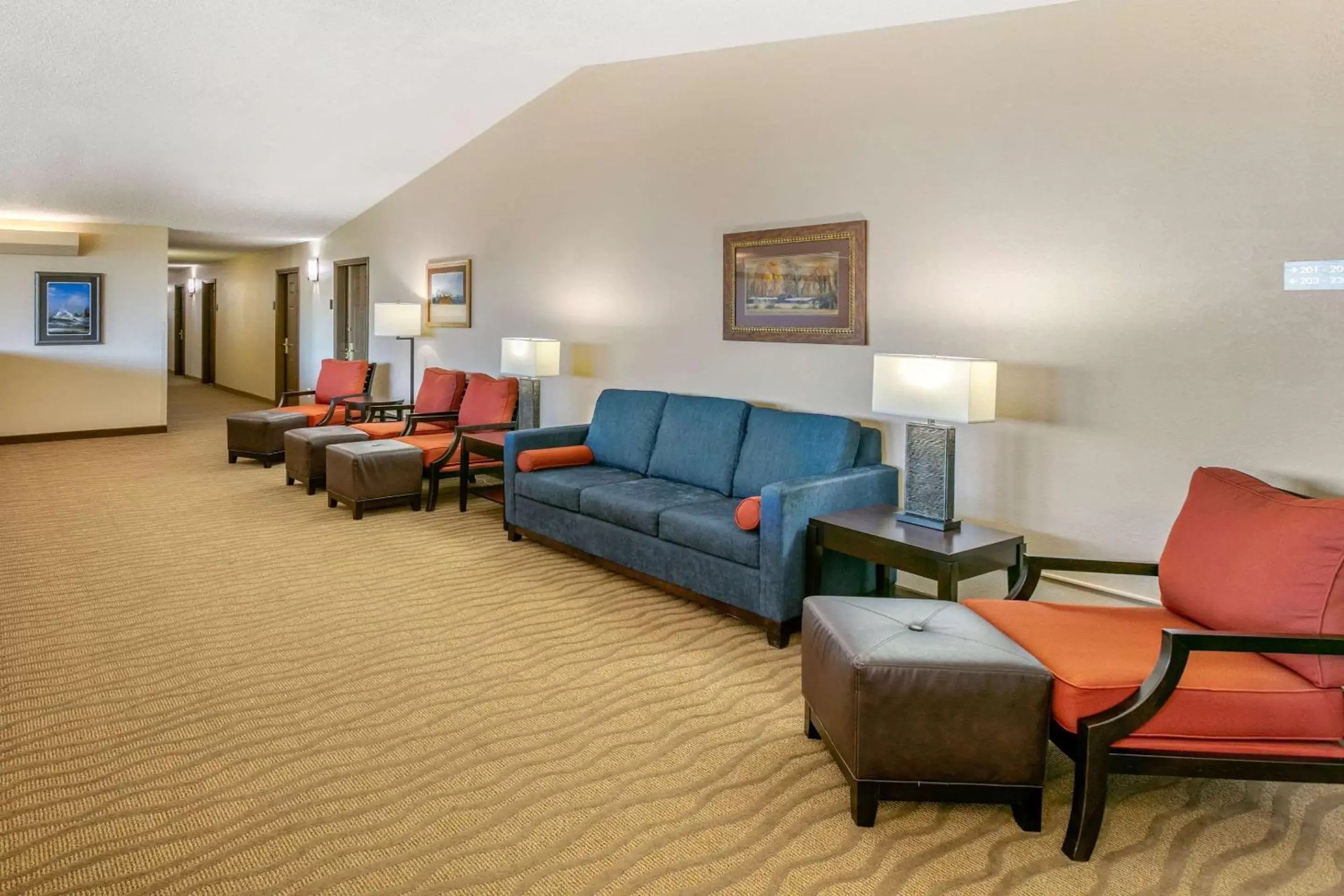 Lobby or reception, Seating Area in Comfort Inn Worland Hwy 16 to Yellowstone