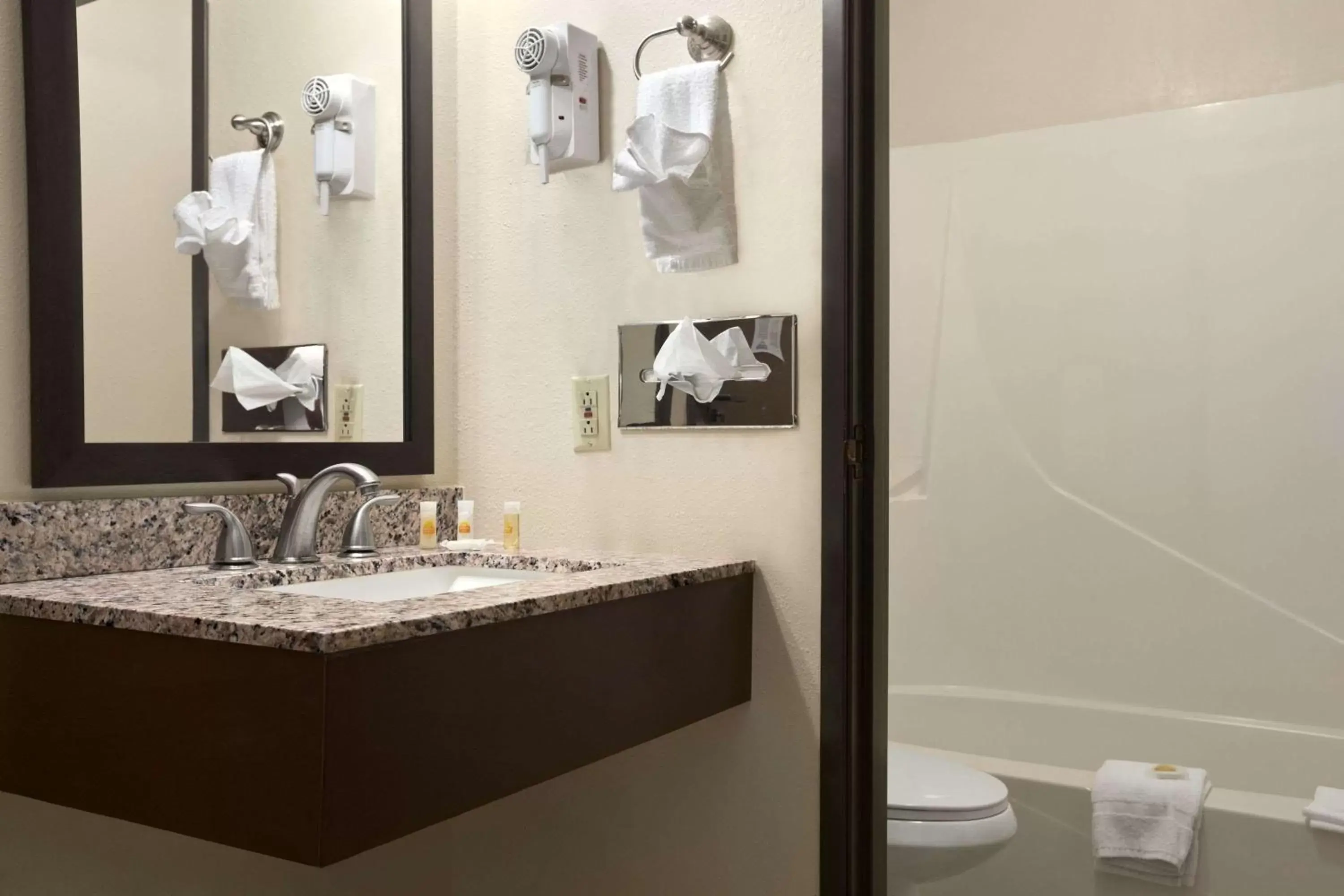 Bathroom in Days Inn & Suites by Wyndham Gunnison