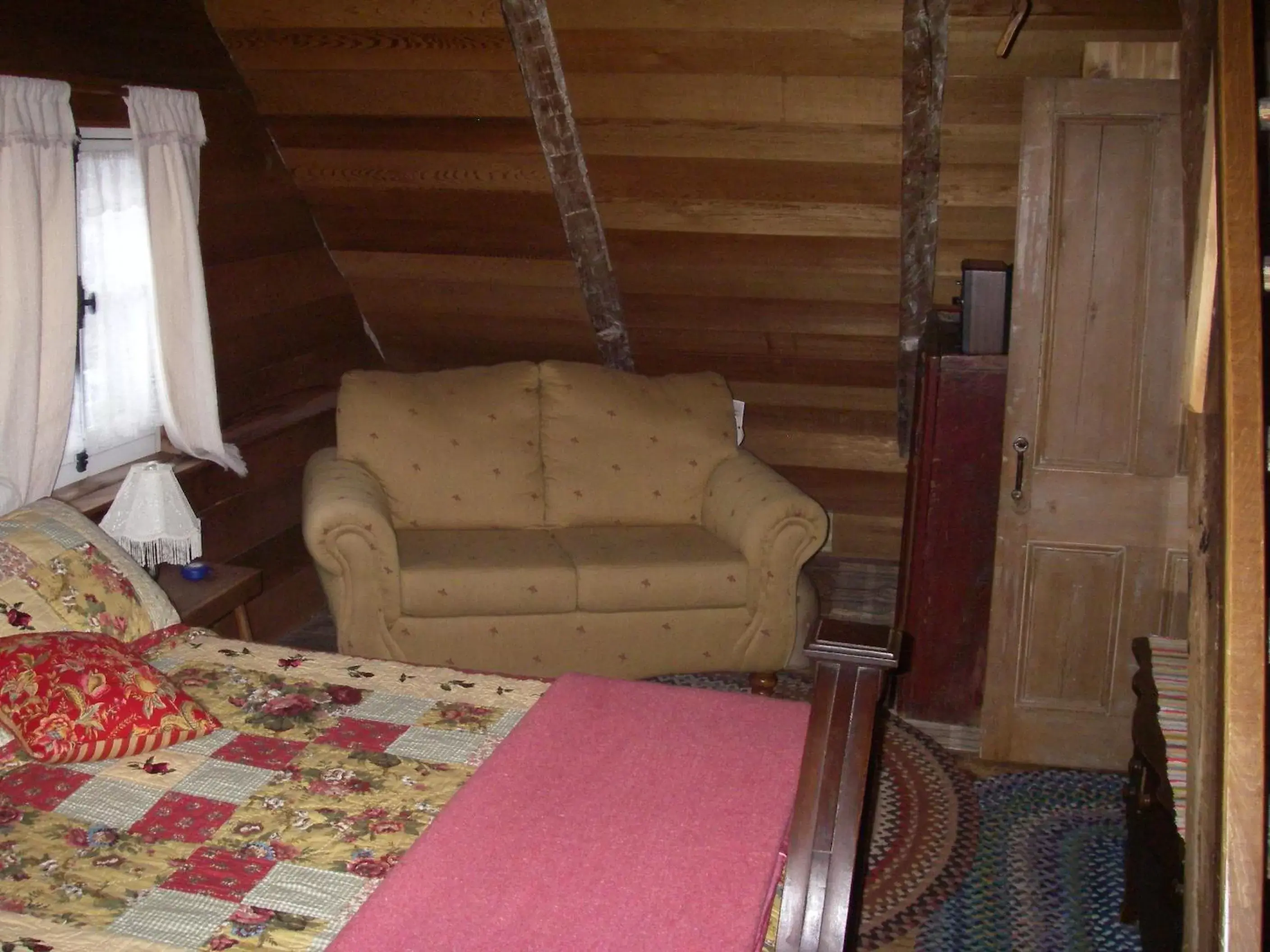 Seating Area in Au Vieux Foyer