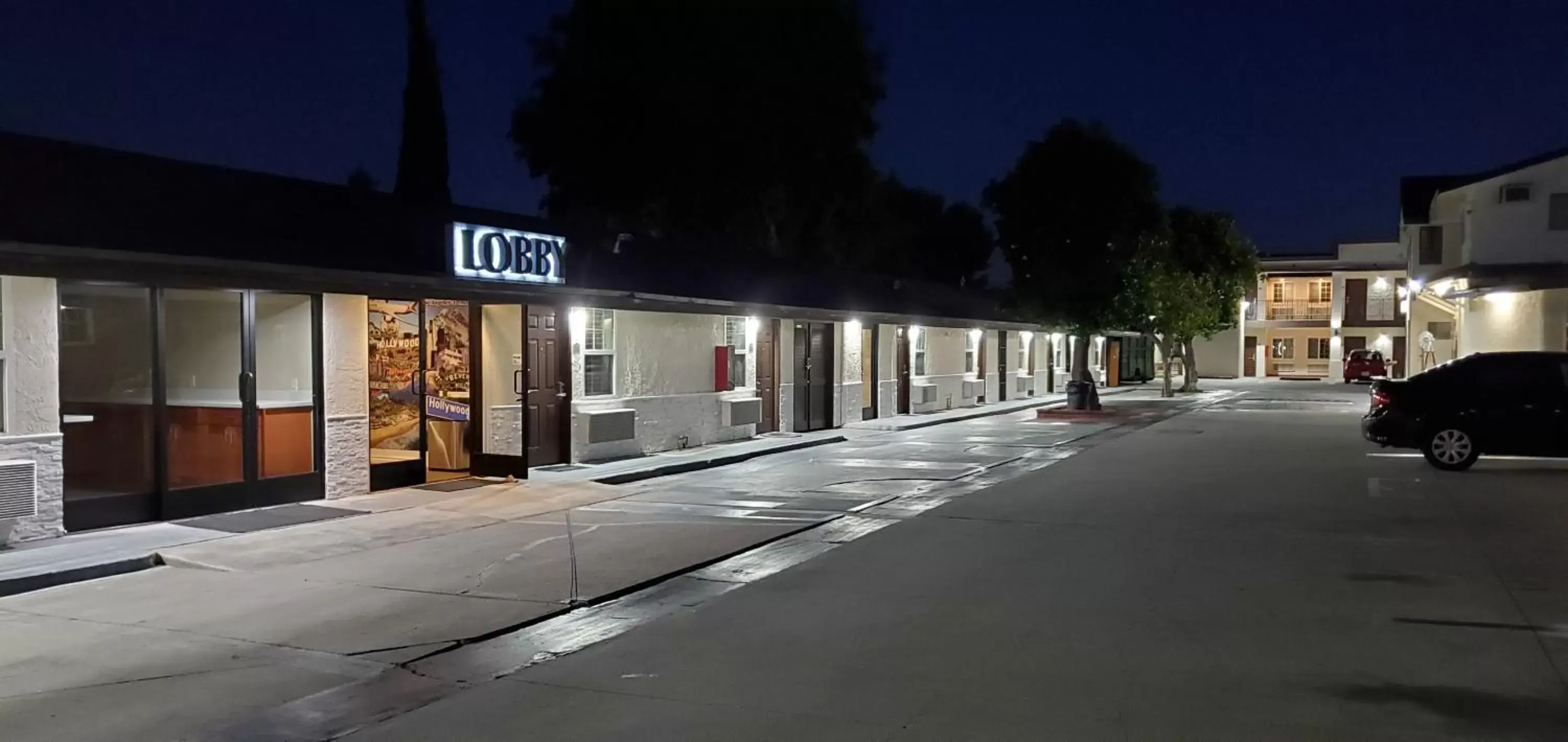 Facade/entrance in Le Blanc Inn & Suites