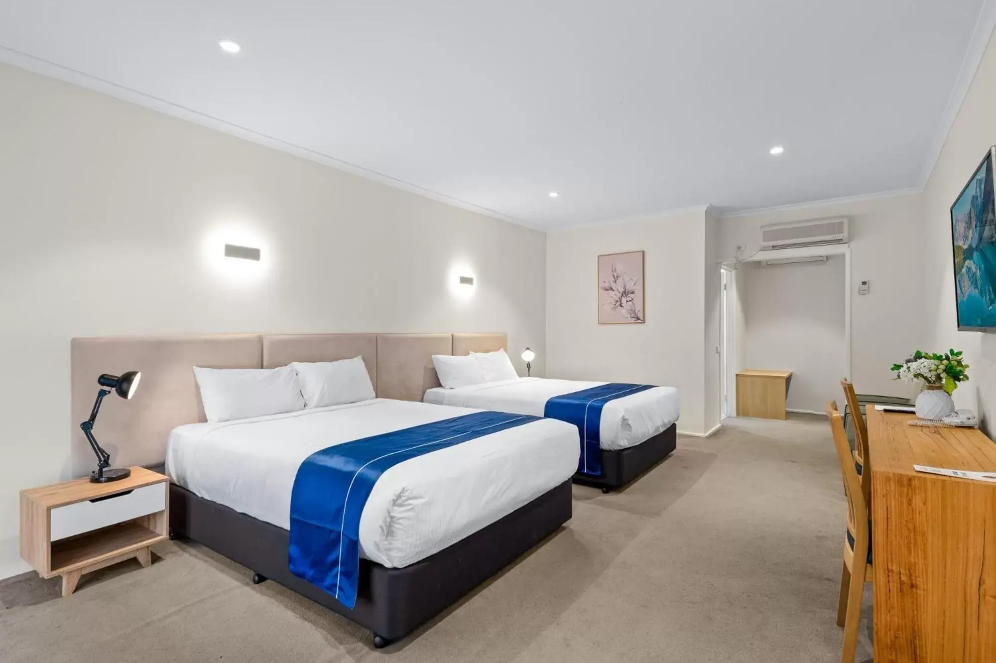 Bed in Rowville International Hotel