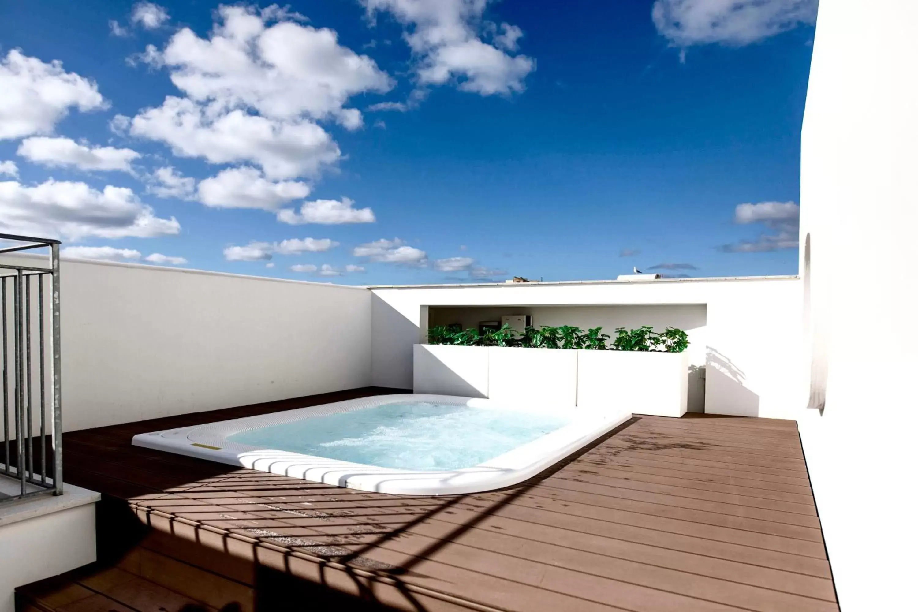 Hot Tub, Swimming Pool in WeLive Trapani - luxury apartments and pool