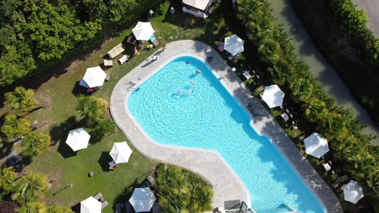 Pool View in Villa Pace Park Hotel Bolognese