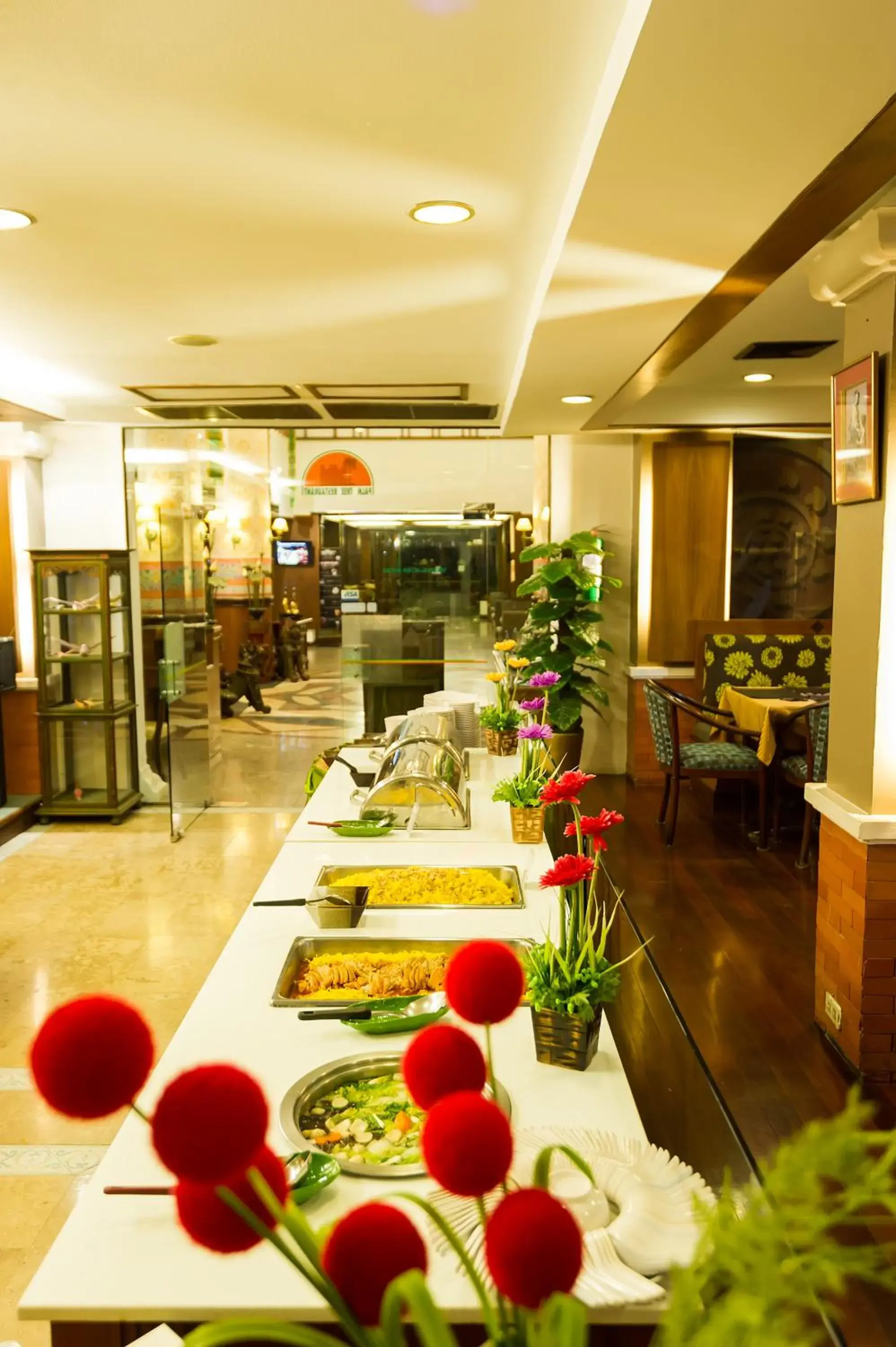 Restaurant/Places to Eat in Chiangmai Gate Hotel