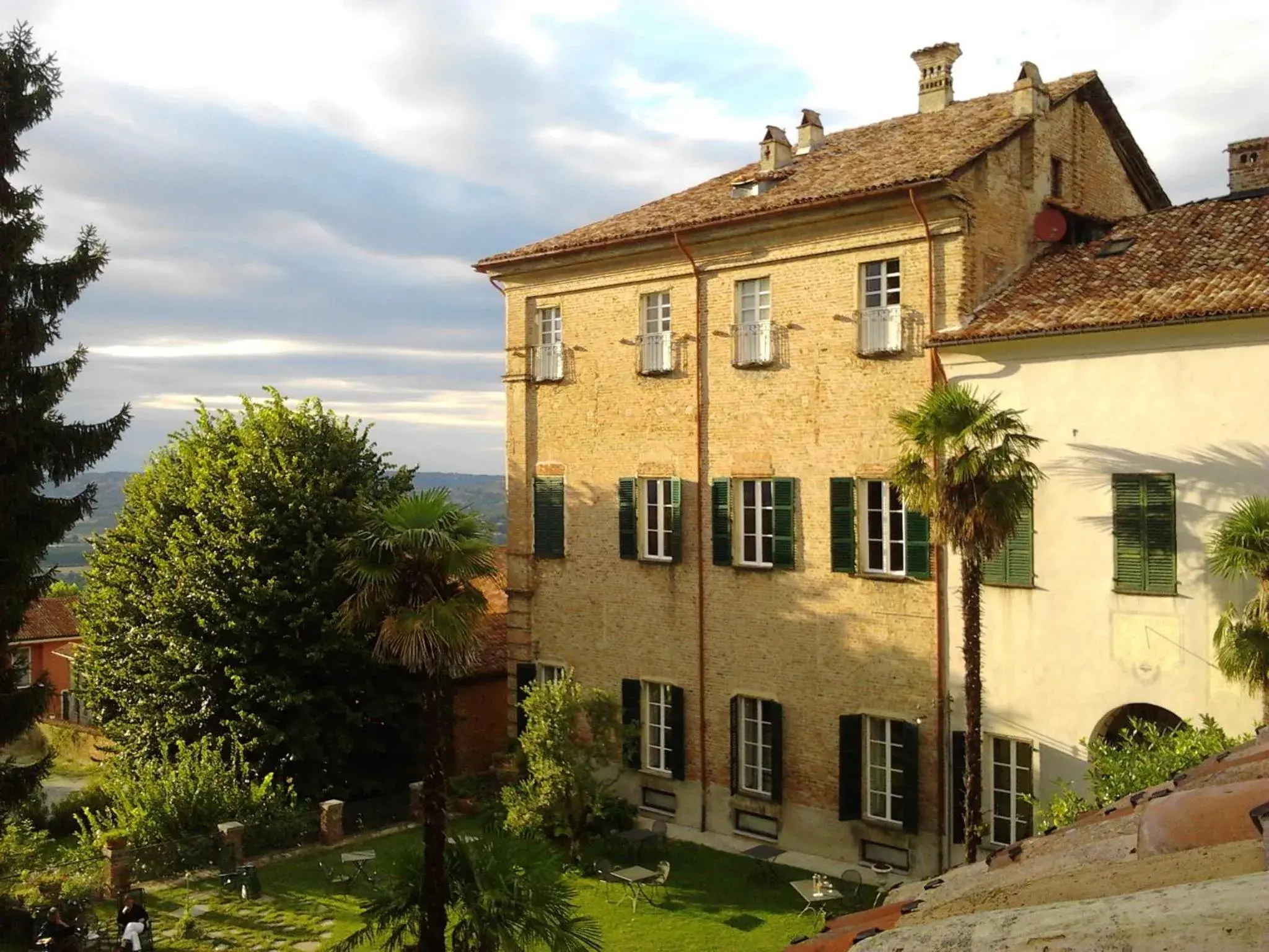 Day, Property Building in Albergo Real Castello
