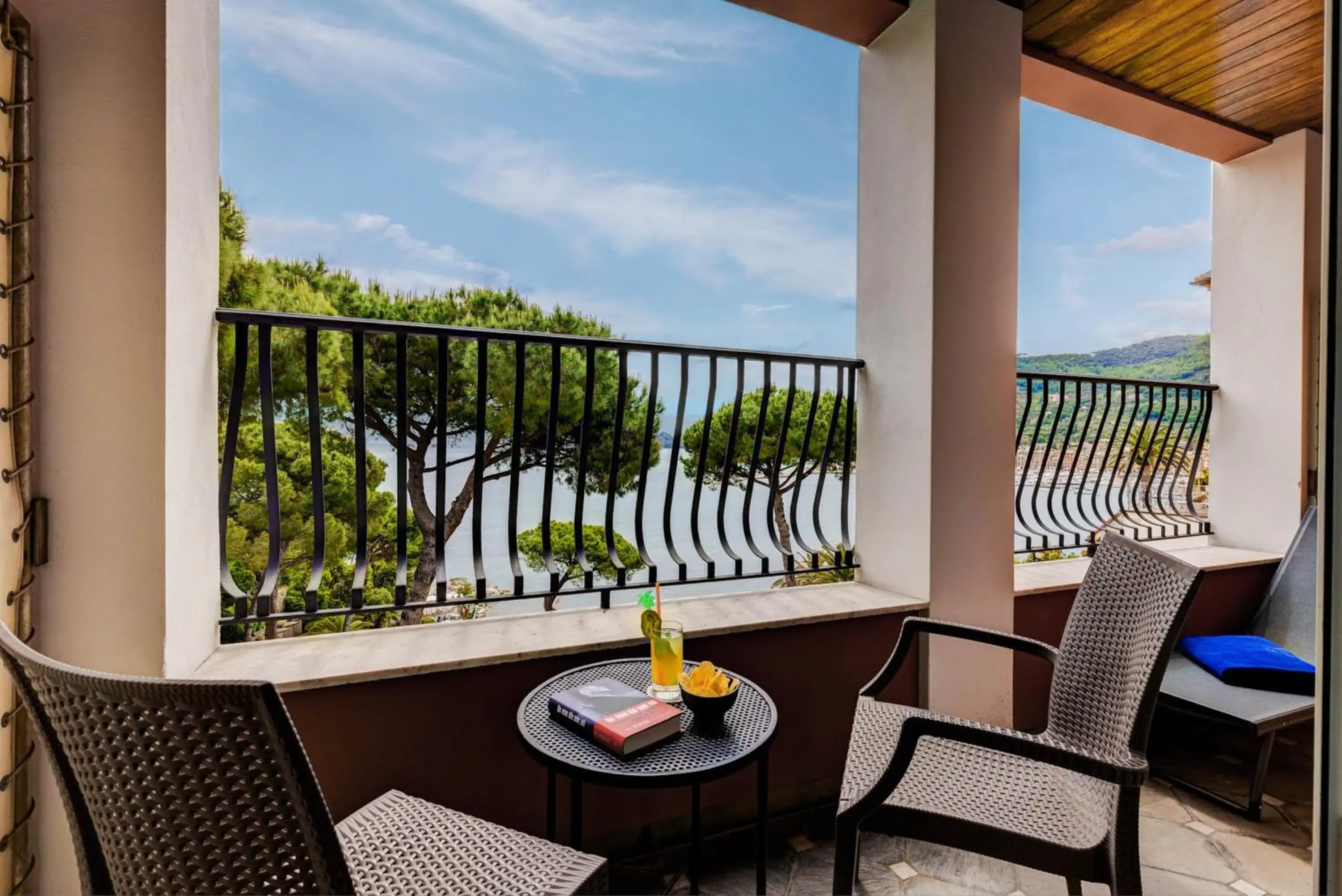 Balcony/Terrace in Hotel Continental