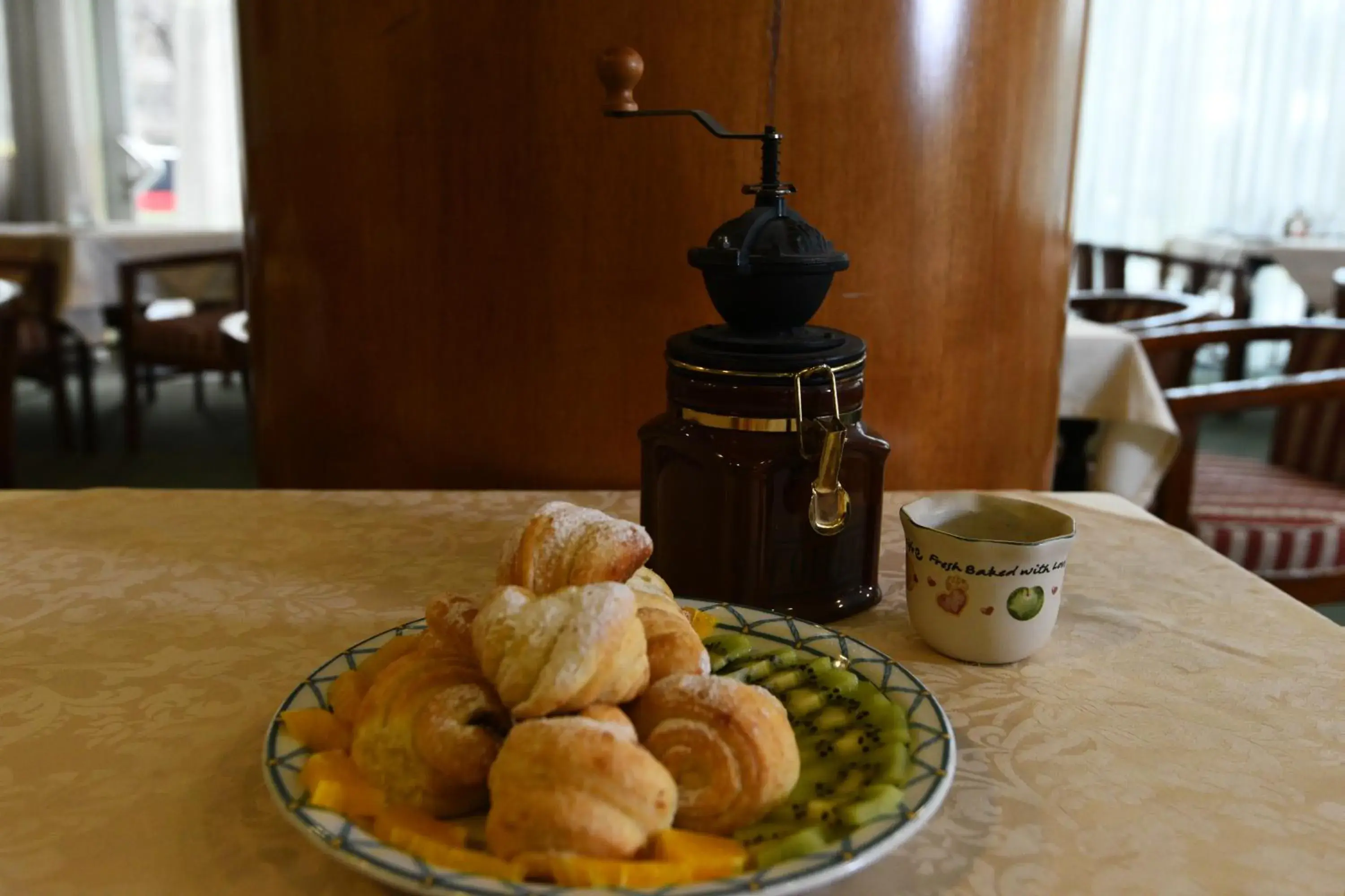 Breakfast in Hotel Karpos