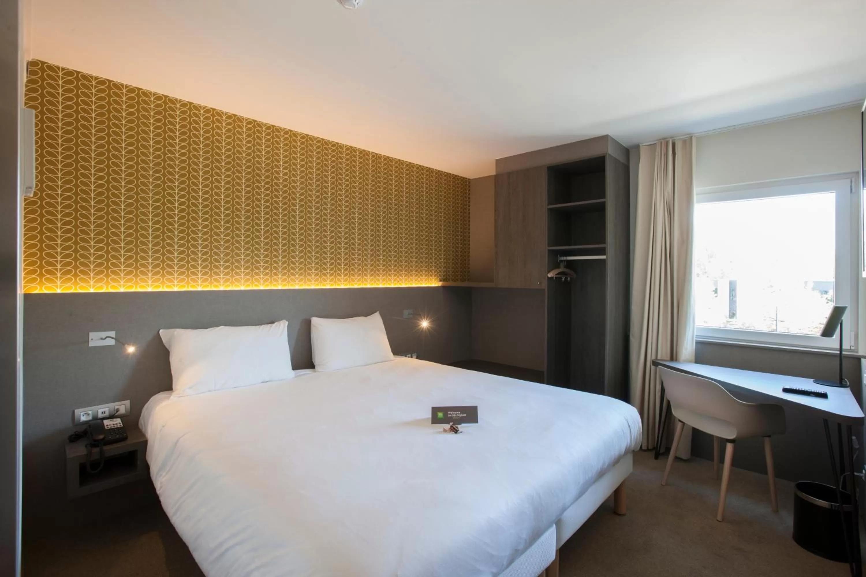 Bed in ibis Styles Kortrijk Expo