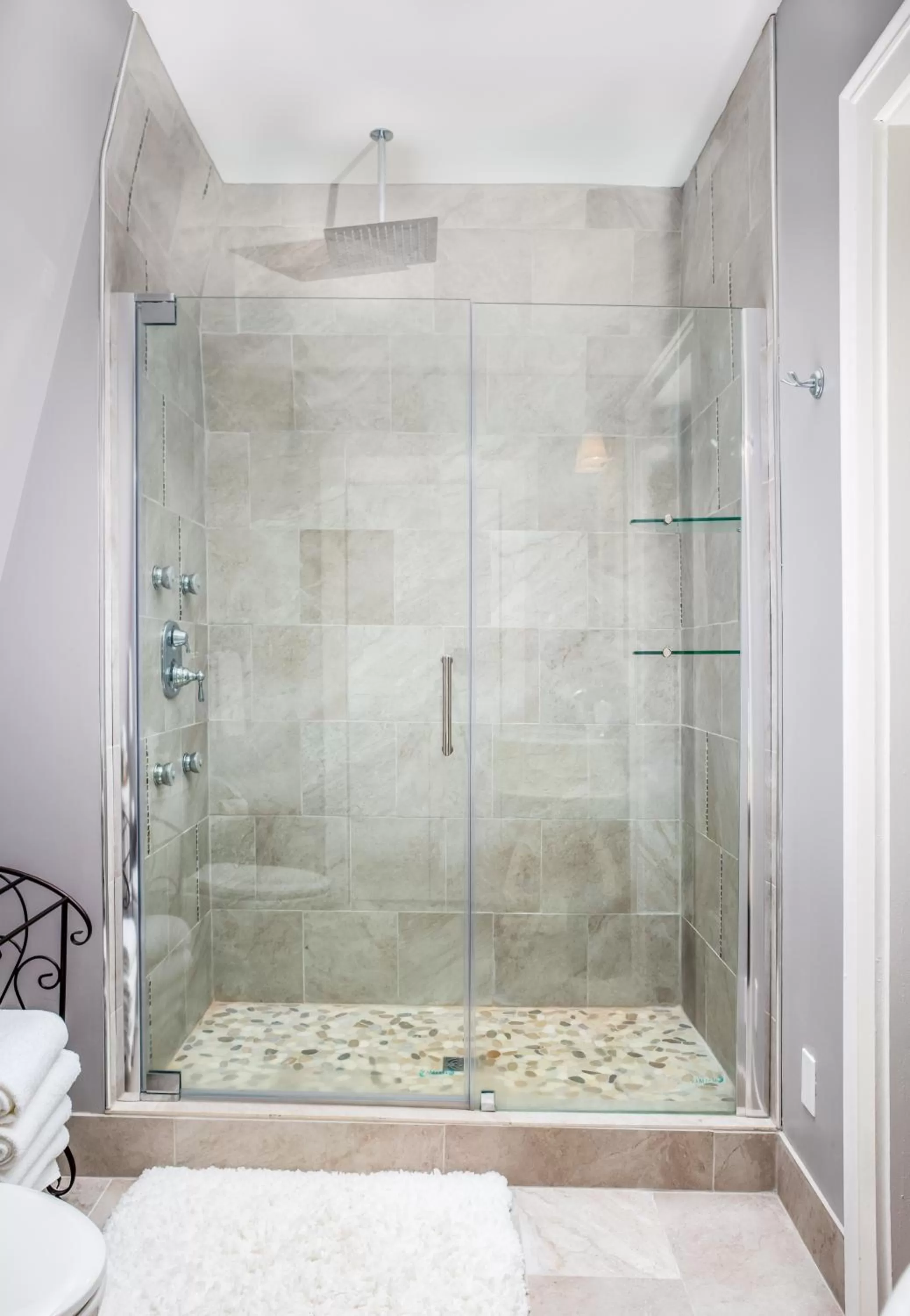 Shower in The Bevin House B&B