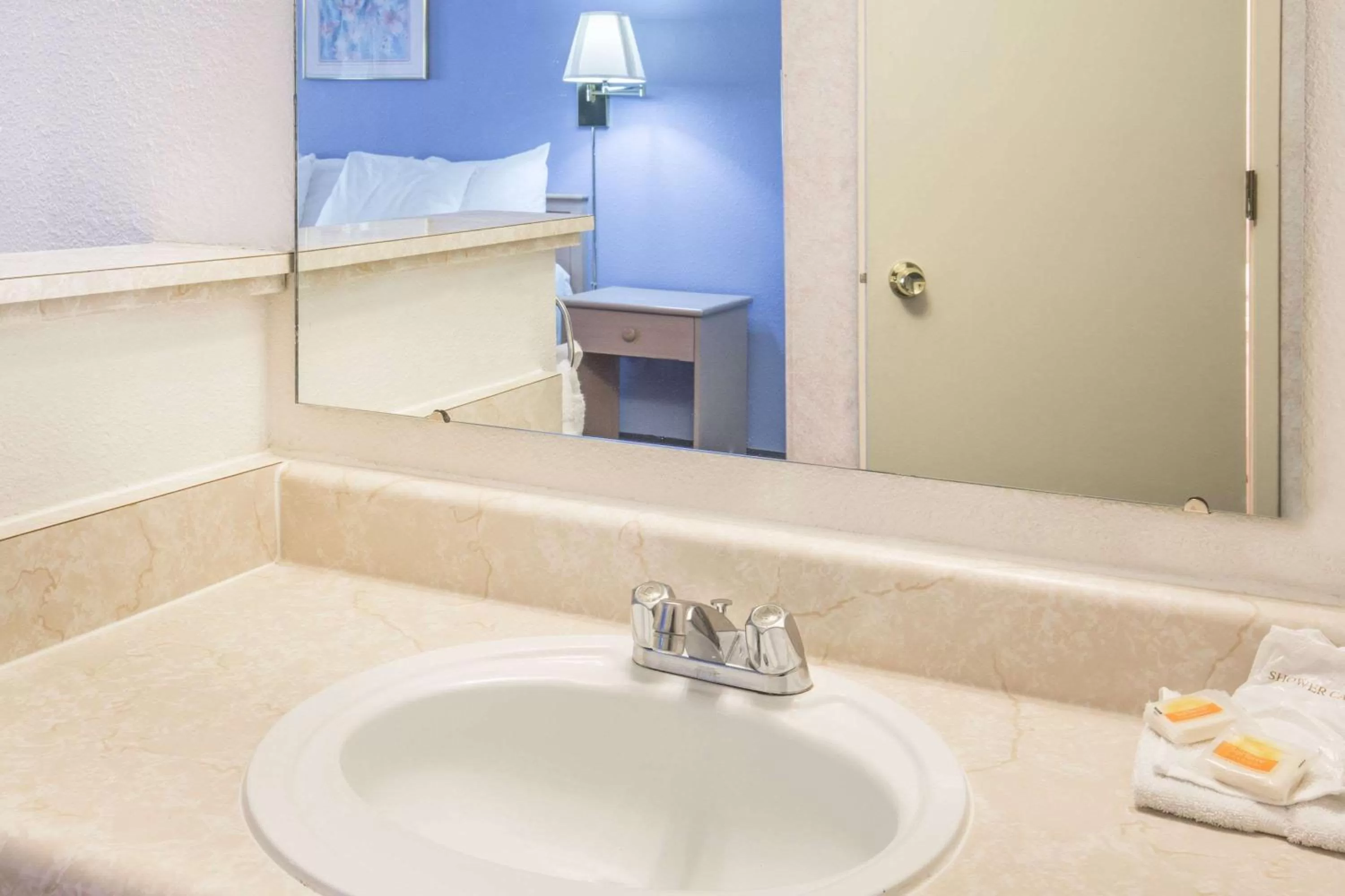 Bathroom in Days Inn by Wyndham Corvallis