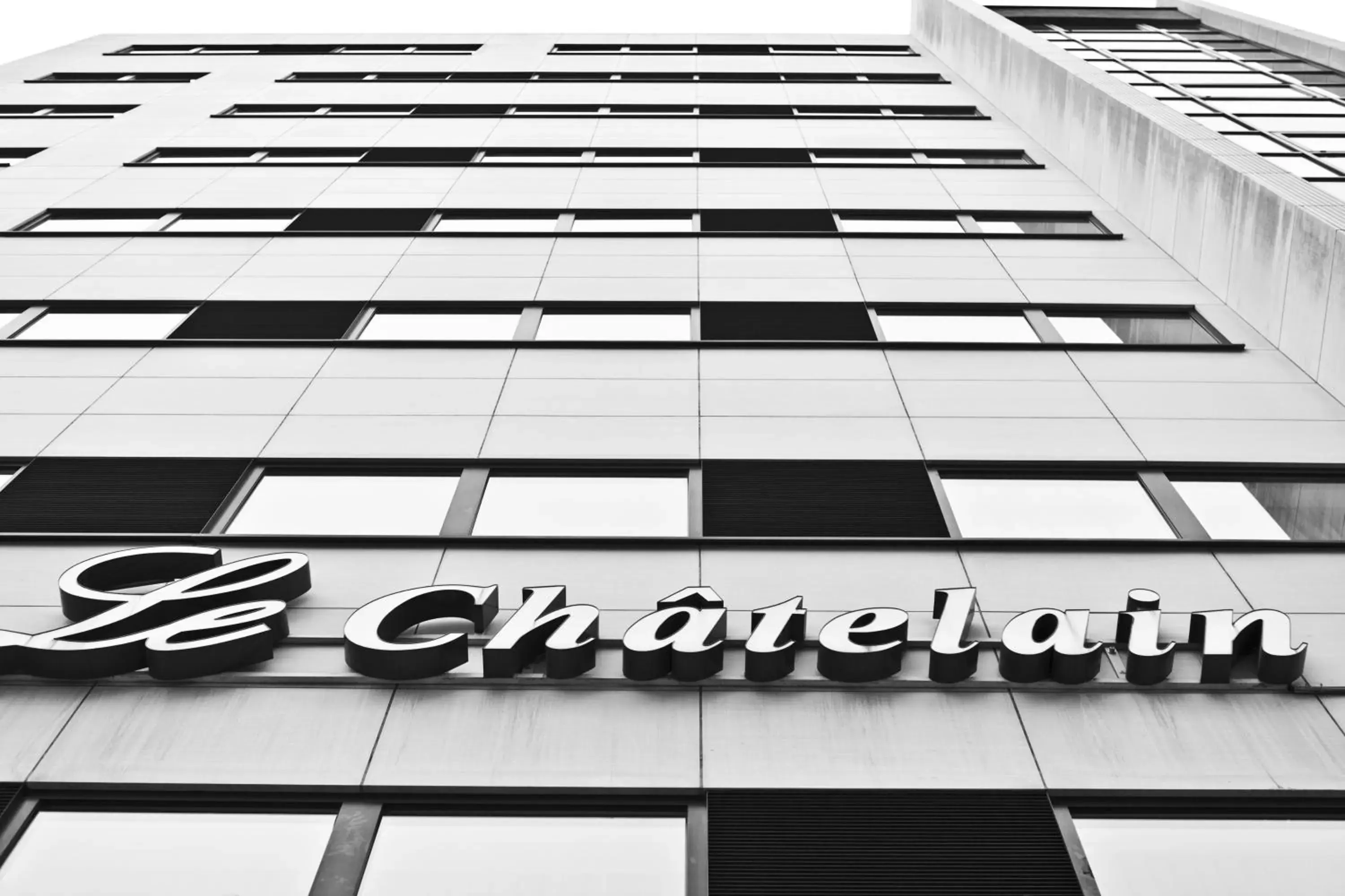 Facade/entrance, Property Logo/Sign in Hotel Le Chatelain