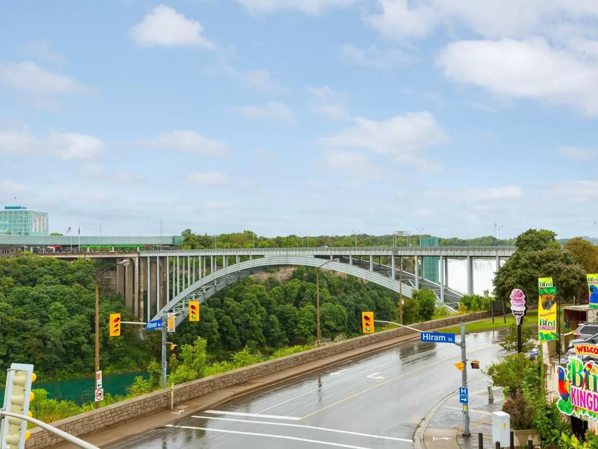 Landmark view in Travelodge by Wyndham Niagara Falls Fallsview