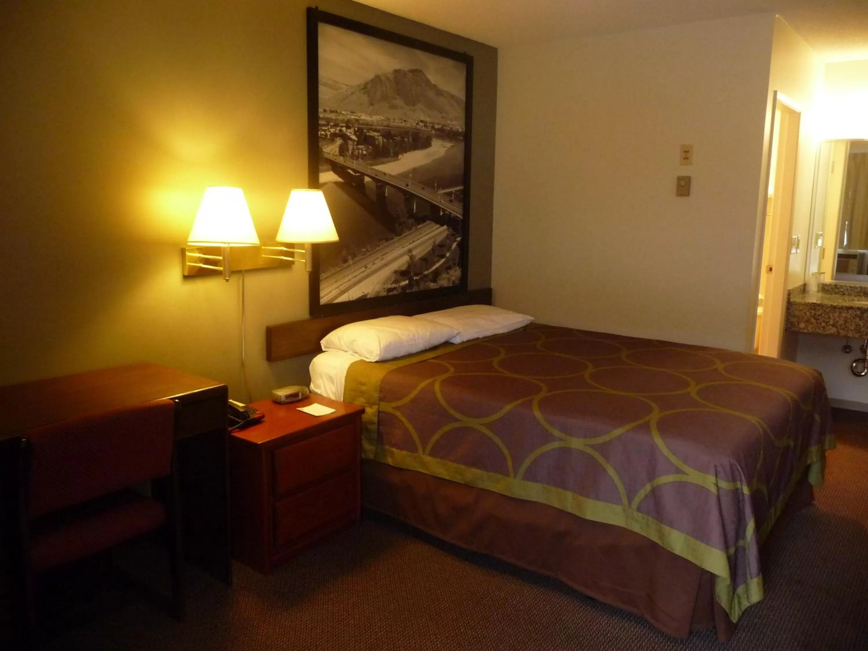 Bed in Super 8 by Wyndham Kamloops East