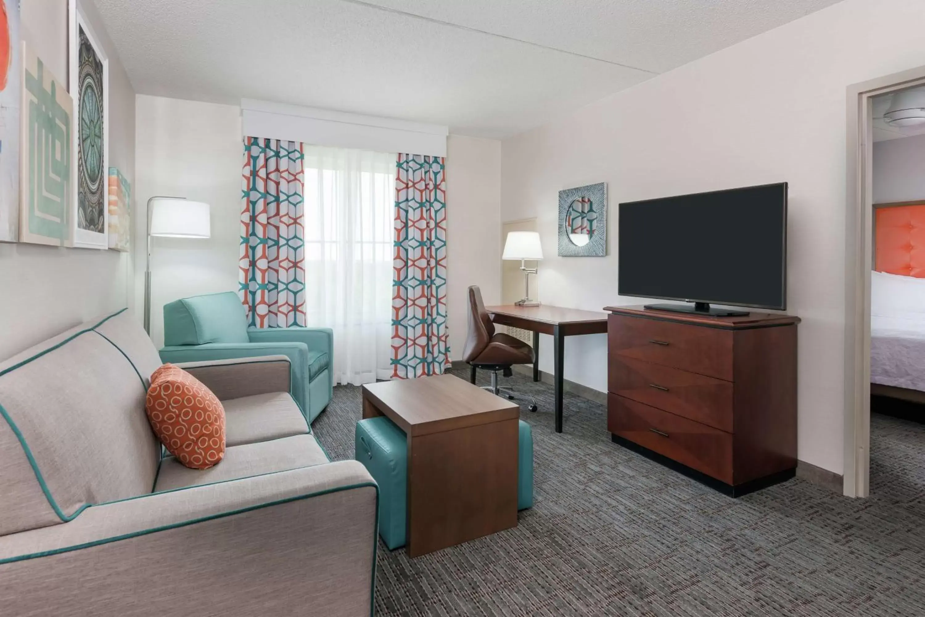 Living room, Seating Area in Homewood Suites by Hilton Cleveland-Beachwood