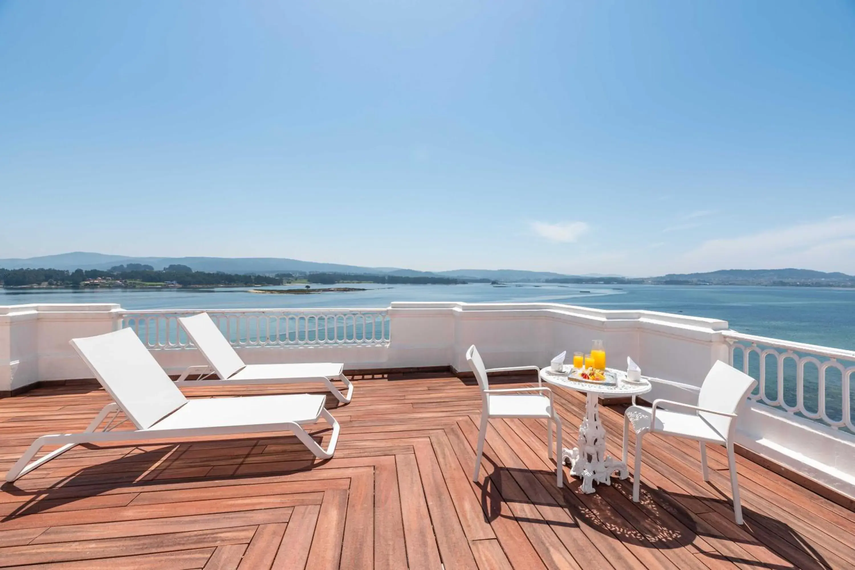 Balcony/Terrace in Eurostars Gran Hotel La Toja