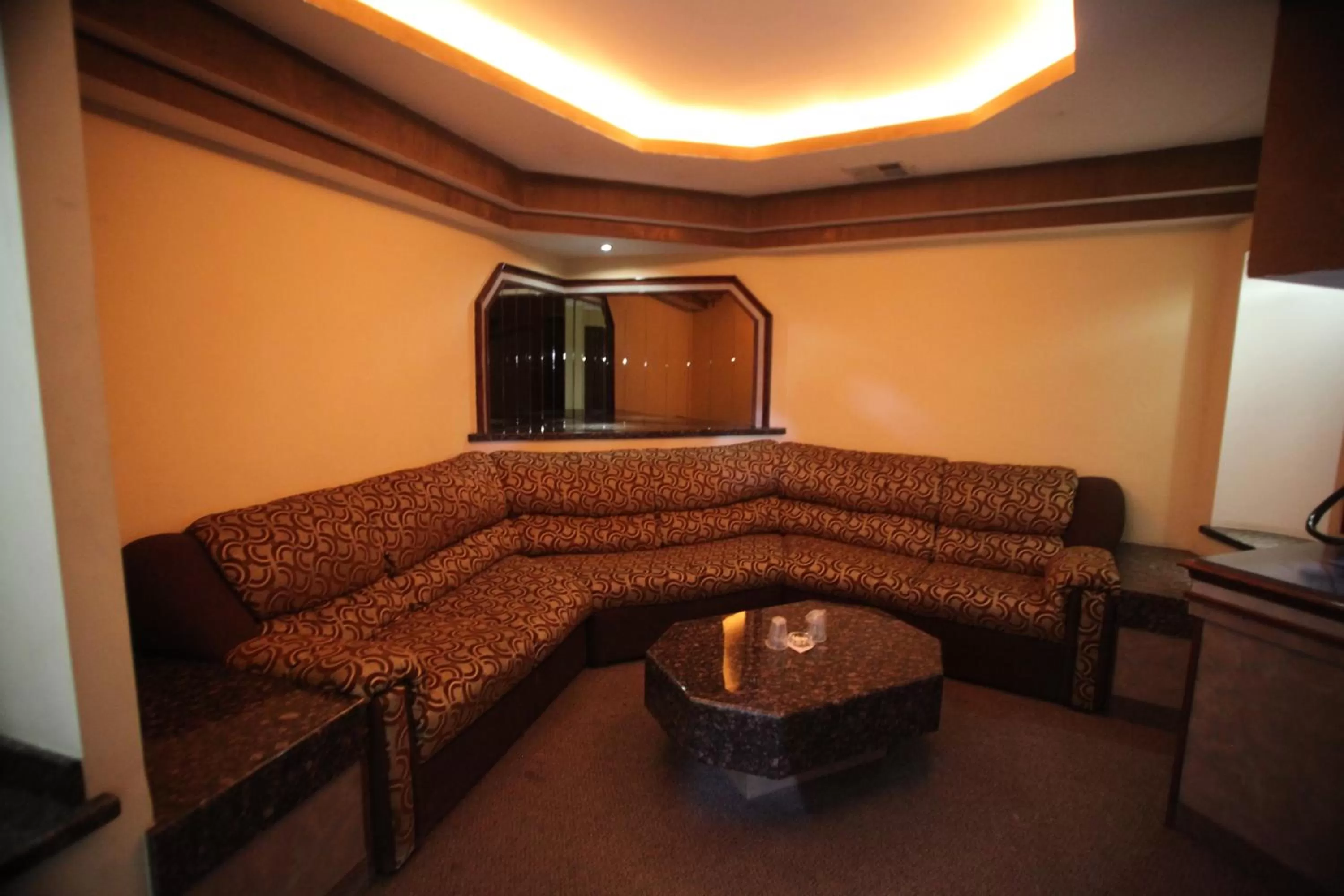 Standard Suite in Motel Mediterraneo