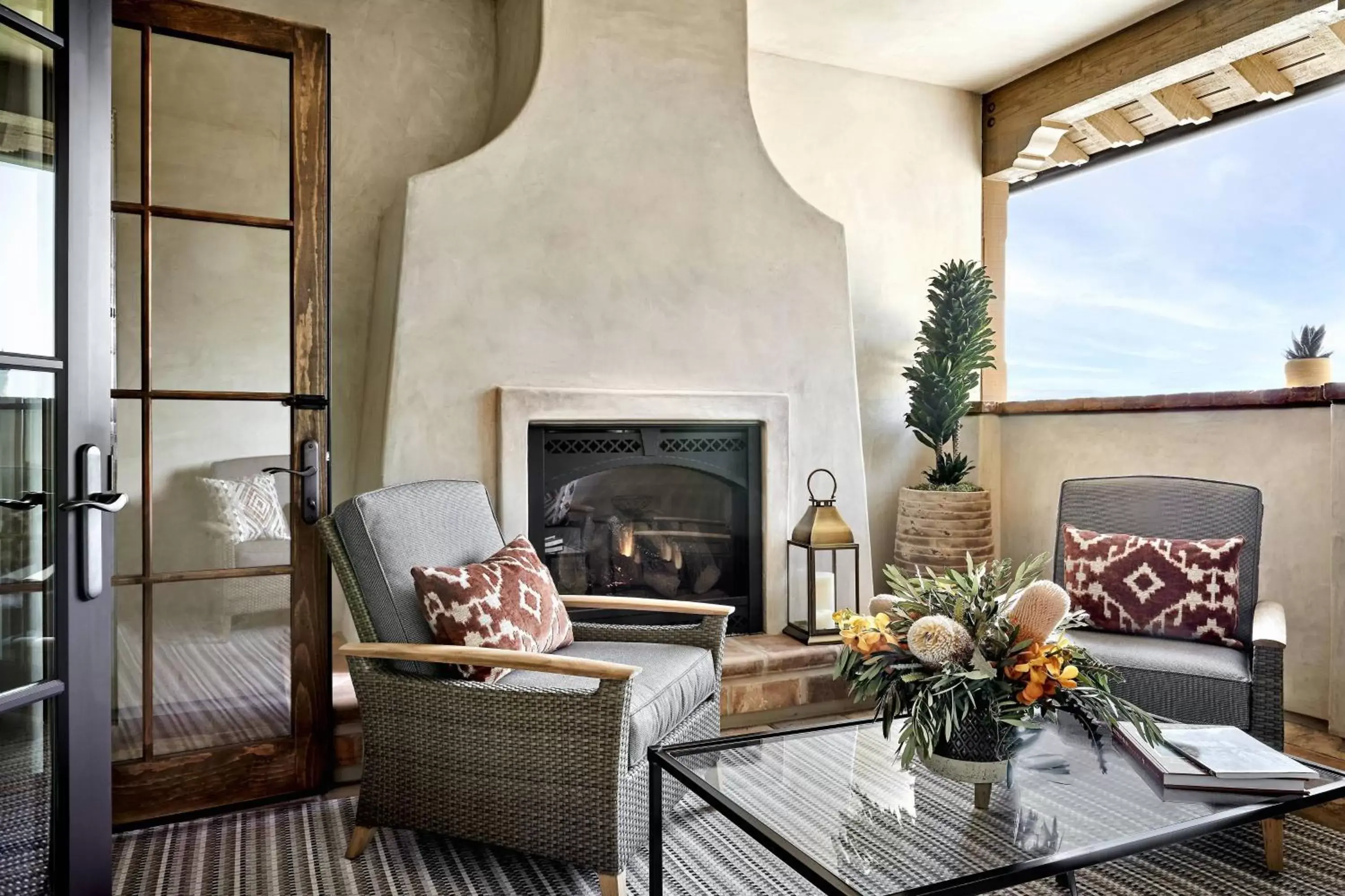 Bedroom, Seating Area in Inn at the Mission San Juan Capistrano, Autograph Collection