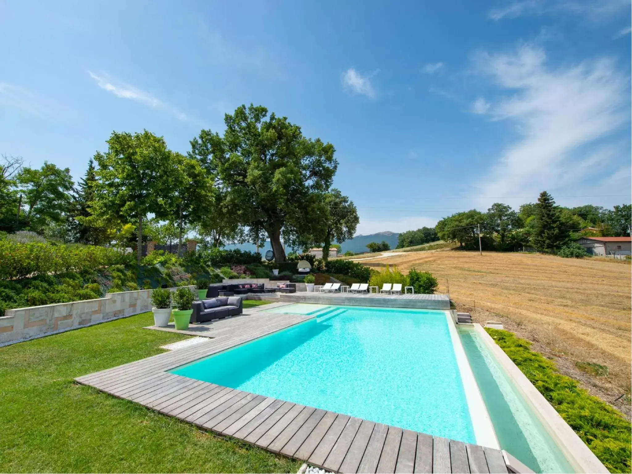 Garden, Swimming Pool in Serre Alte Landscape Luxury Rooms