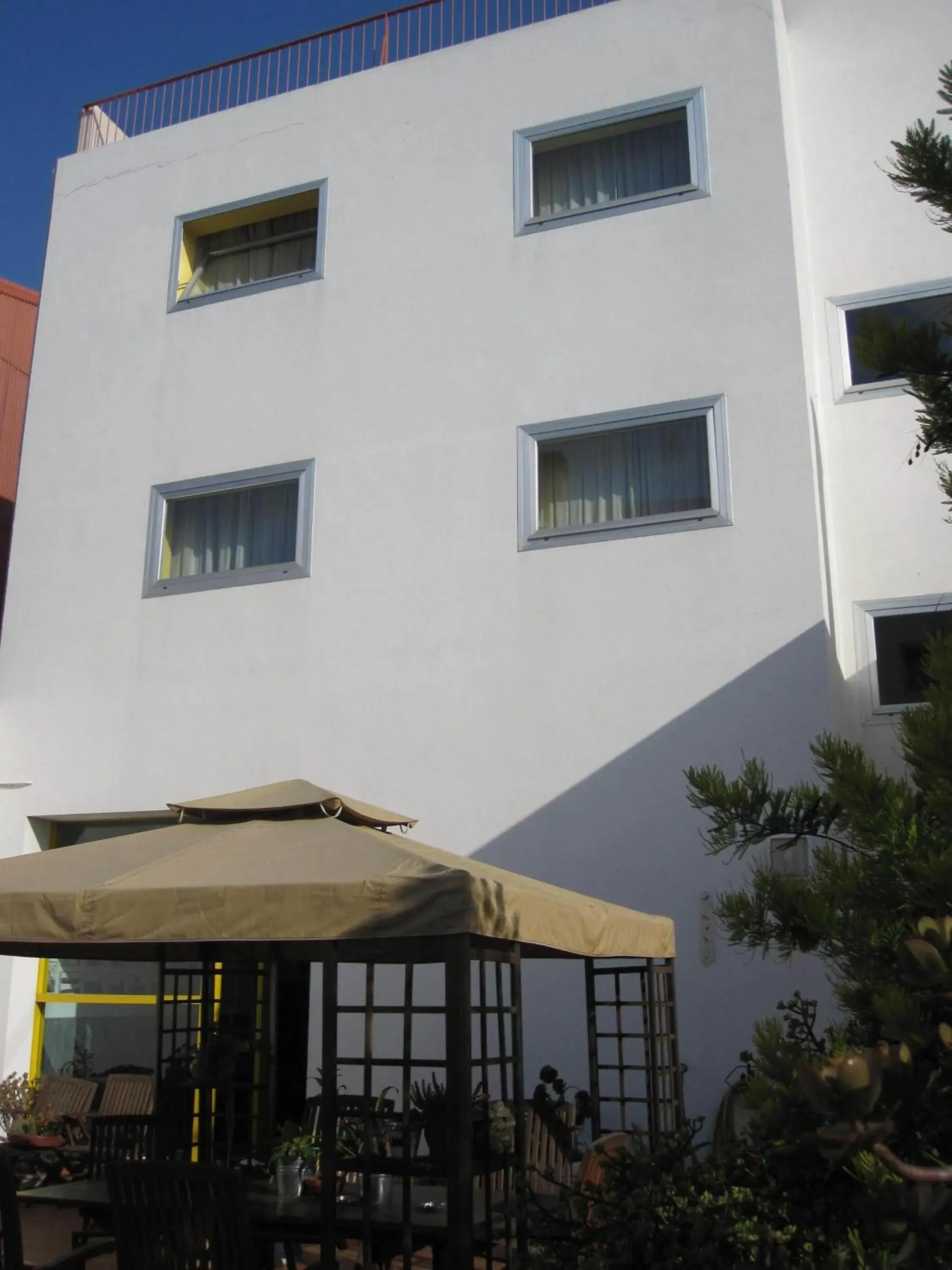 Facade/entrance, Property Building in Hotel Blauet