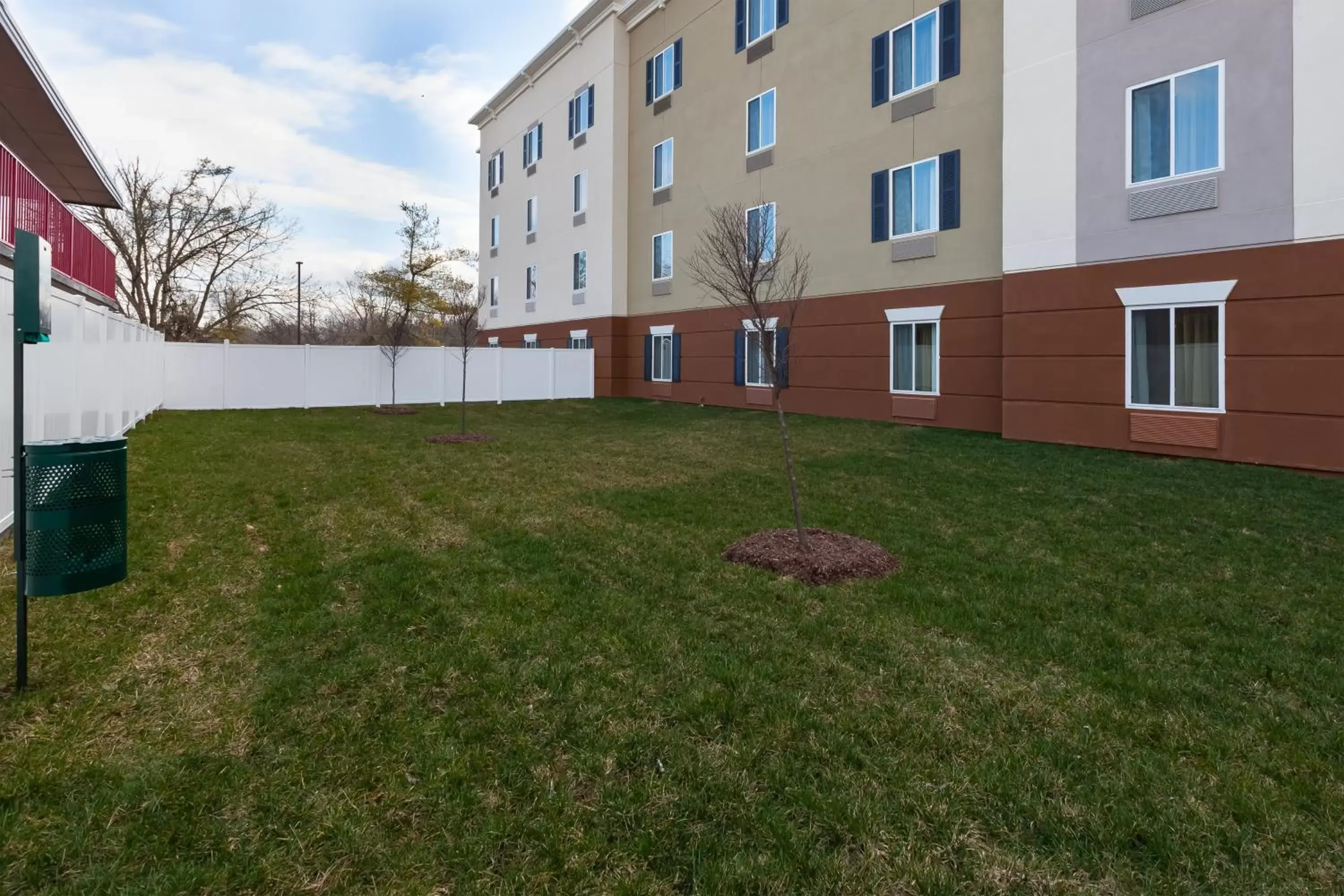 Patio, Property Building in Candlewood Suites Louisville - NE Downtown Area, an IHG Hotel