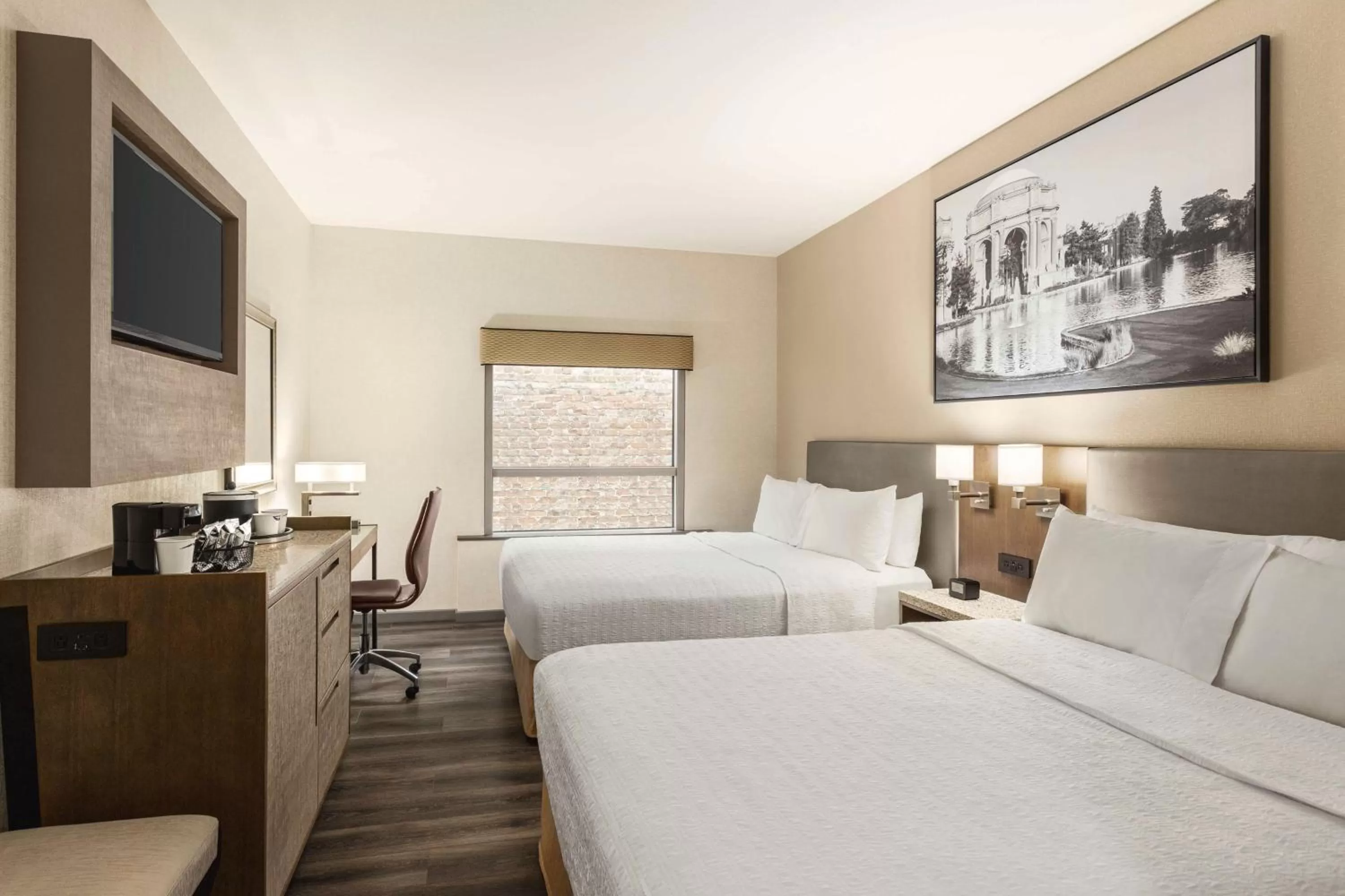 Bedroom, Bed in Hampton Inn San Francisco Downtown/Convention Center