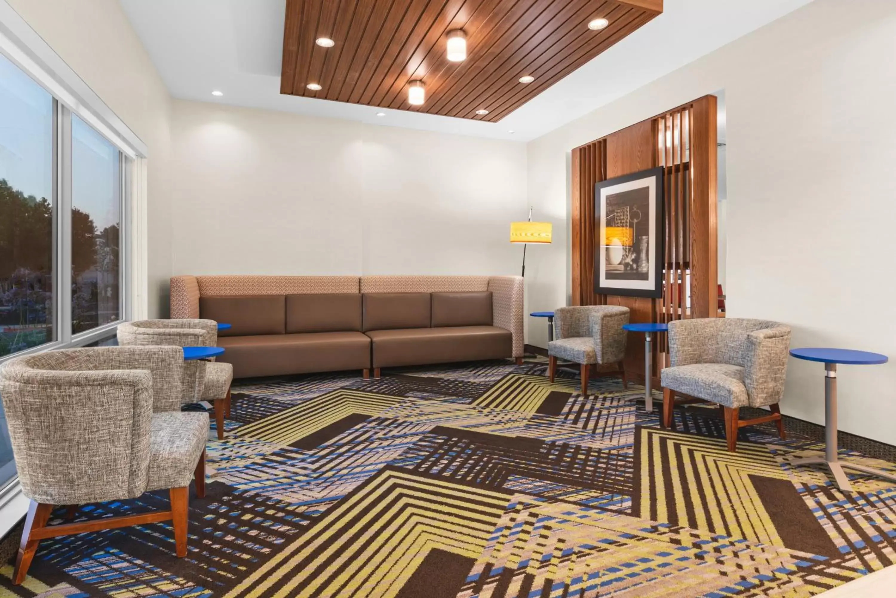 Property building, Seating Area in Holiday Inn Express & Suites - Suisun City, an IHG Hotel