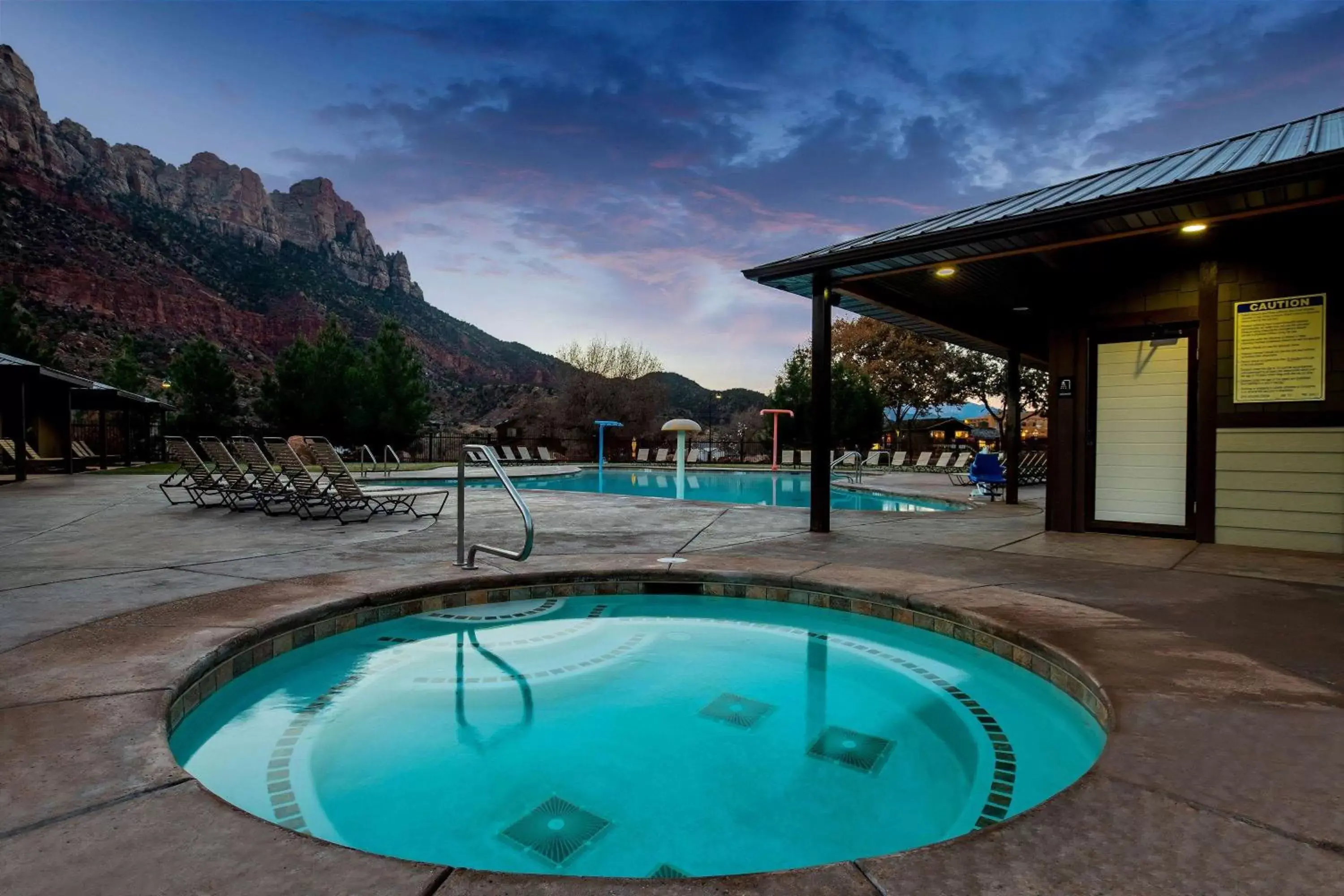 Hot Tub, Swimming Pool in La Quinta by Wyndham at Zion Park/Springdale