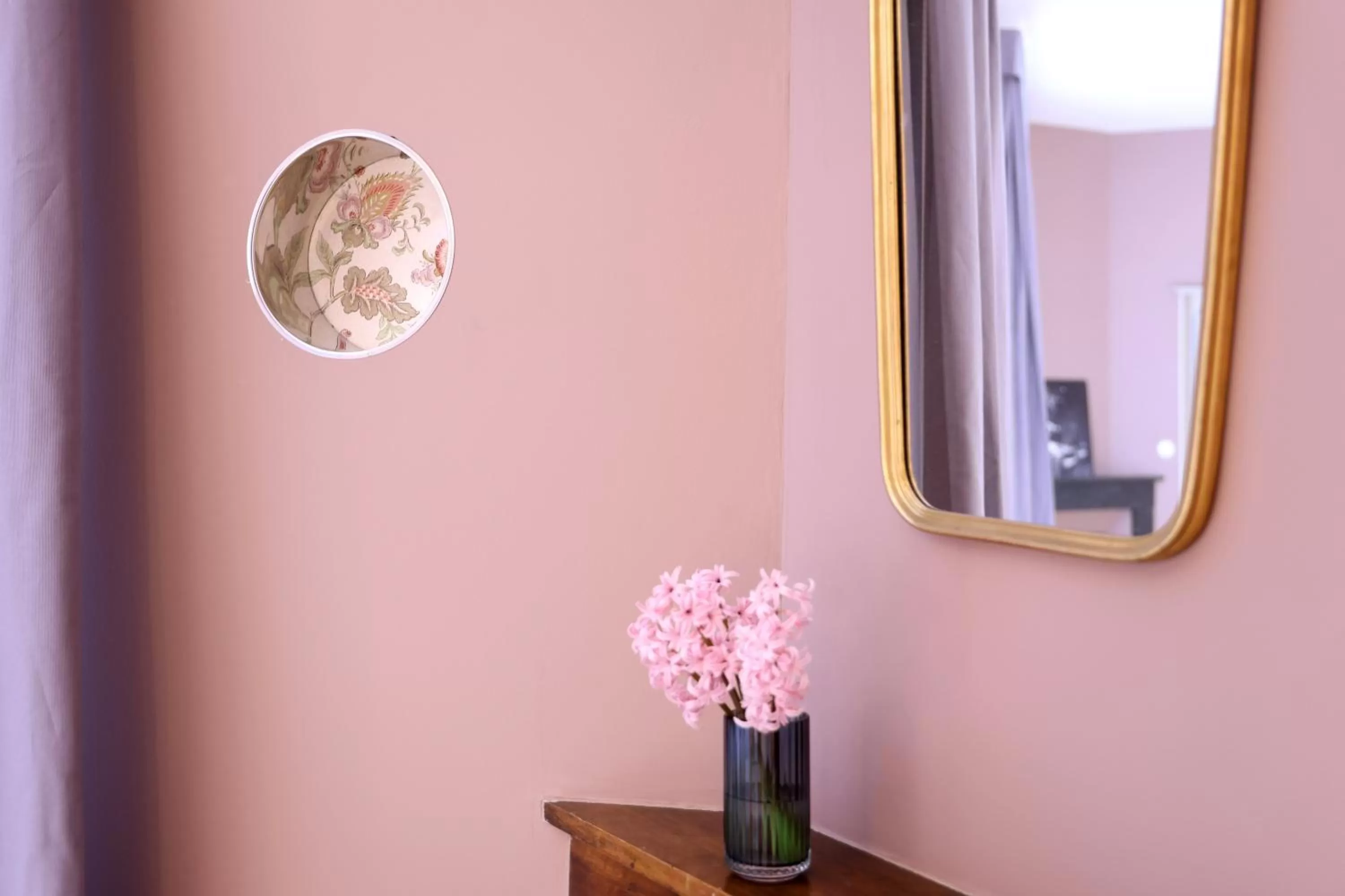 Decorative detail in Sessius1622