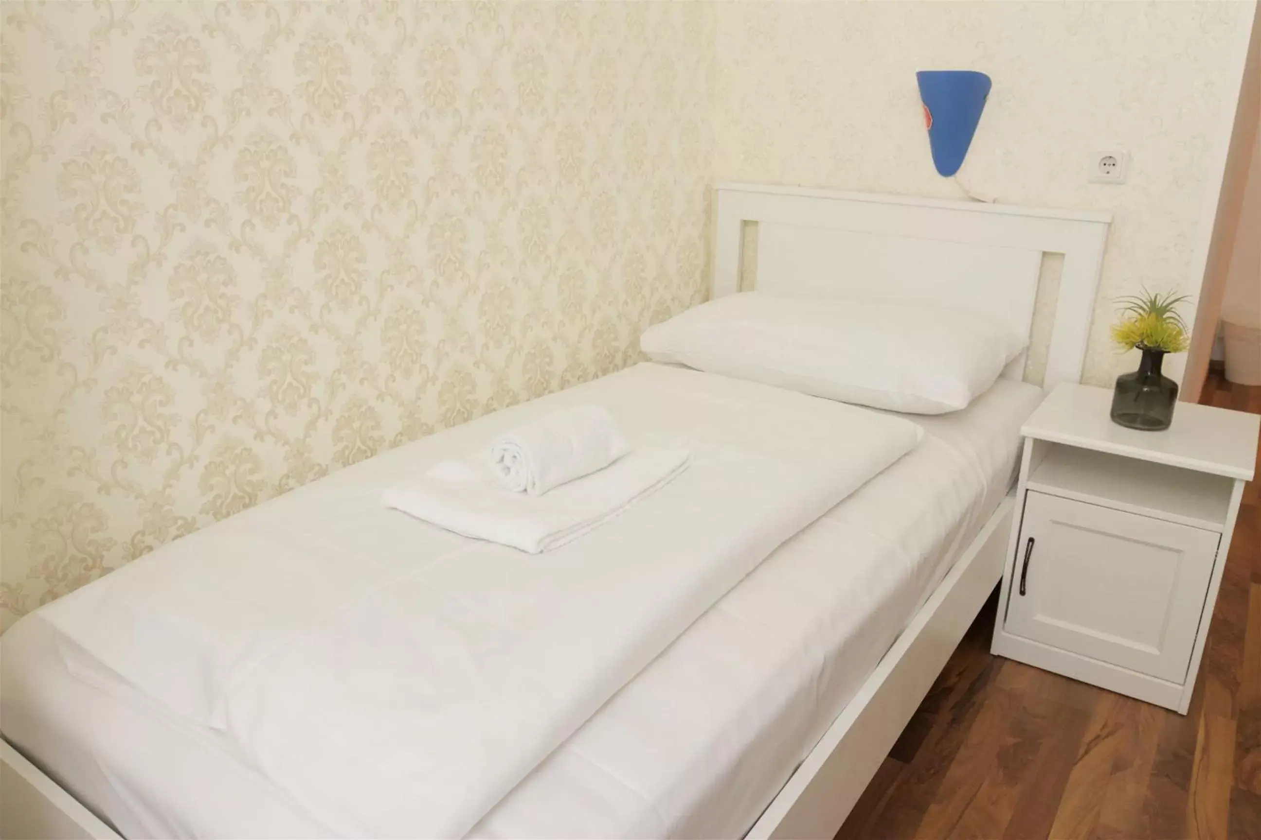 Bedroom, Bed in Hotel Pension ARPI