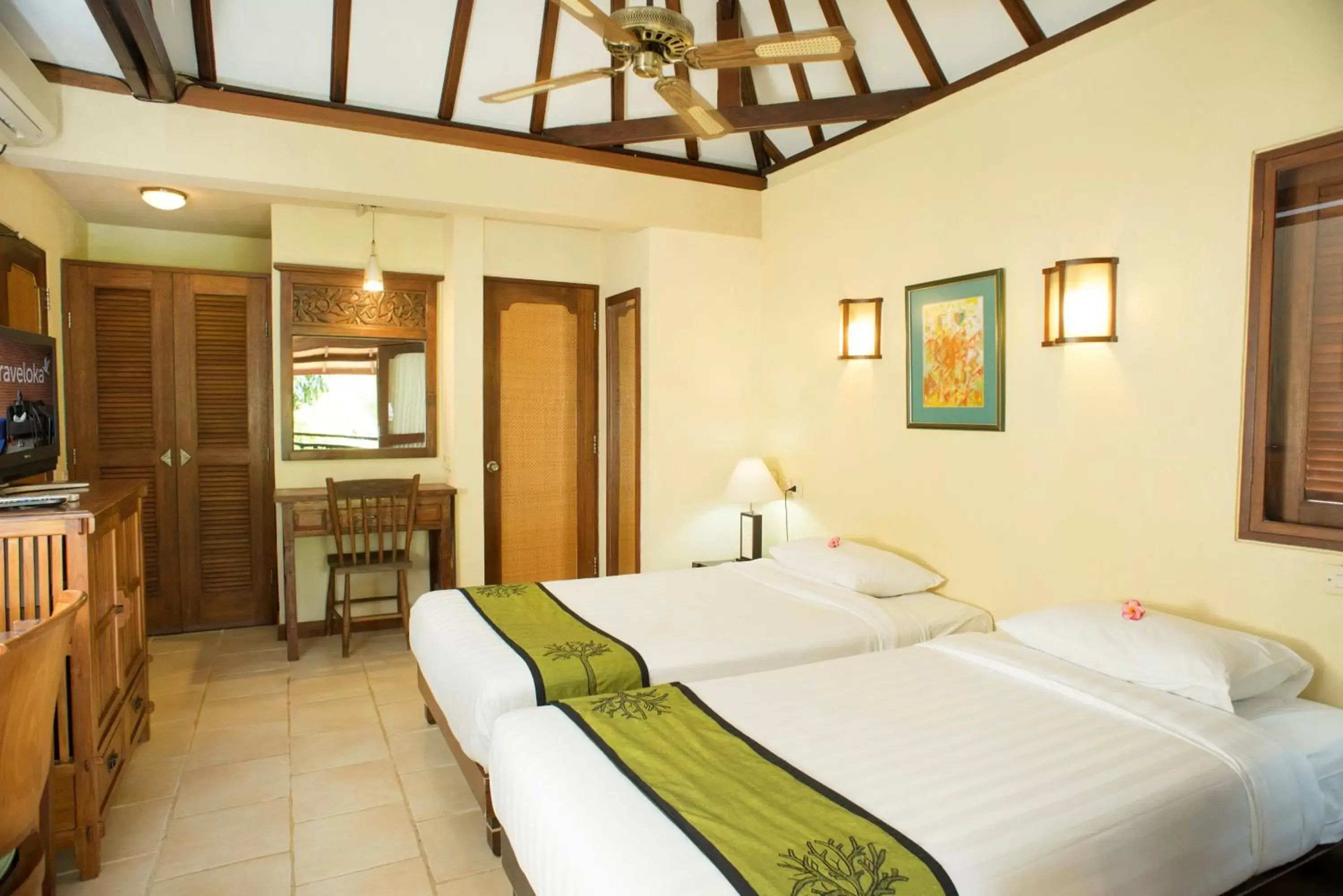 Superior Double Room in Pondok Agung Bed & Breakfast Superior Double Room in Pondok Agung Bed & Breakfast