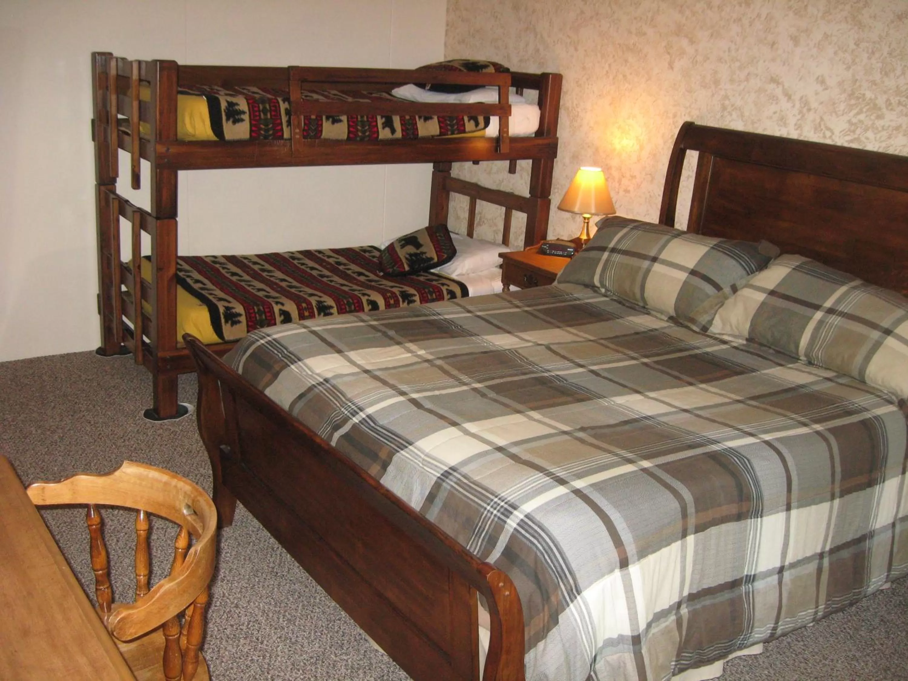 Bedroom, Bunk Bed in Big Bears Lodge